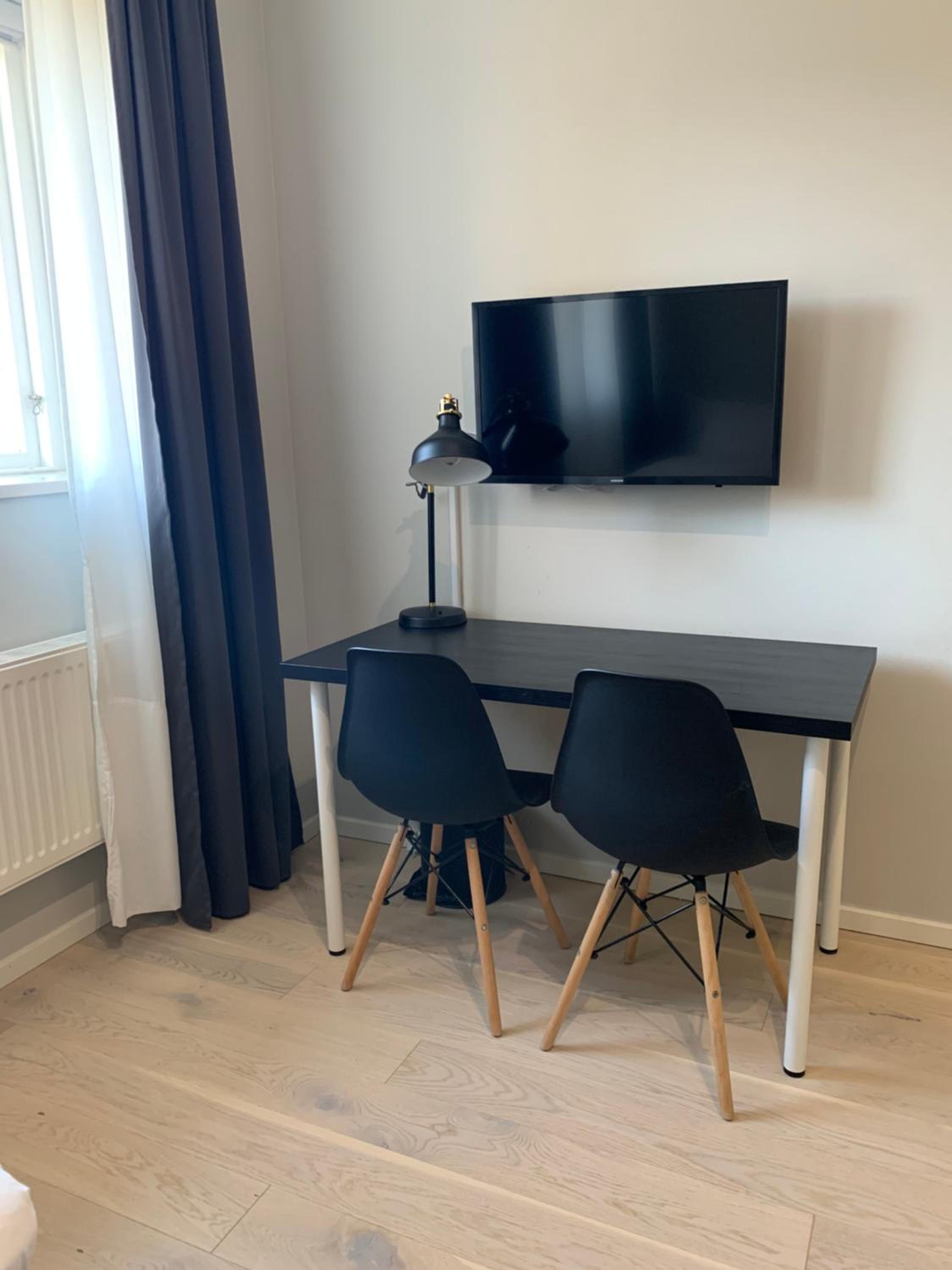 Studio Apartment photo 1