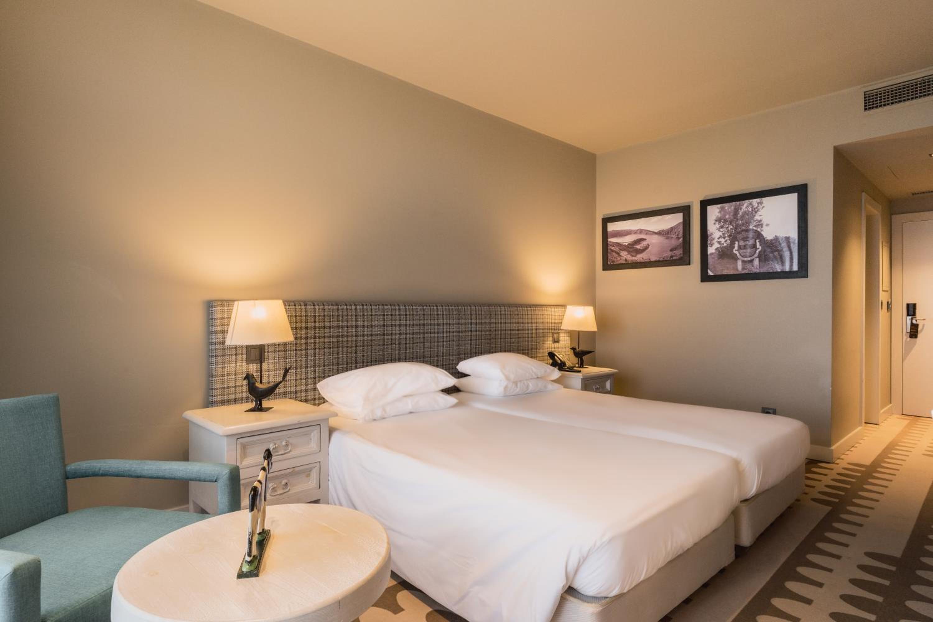 Standard Double or Twin Room with Sea View
