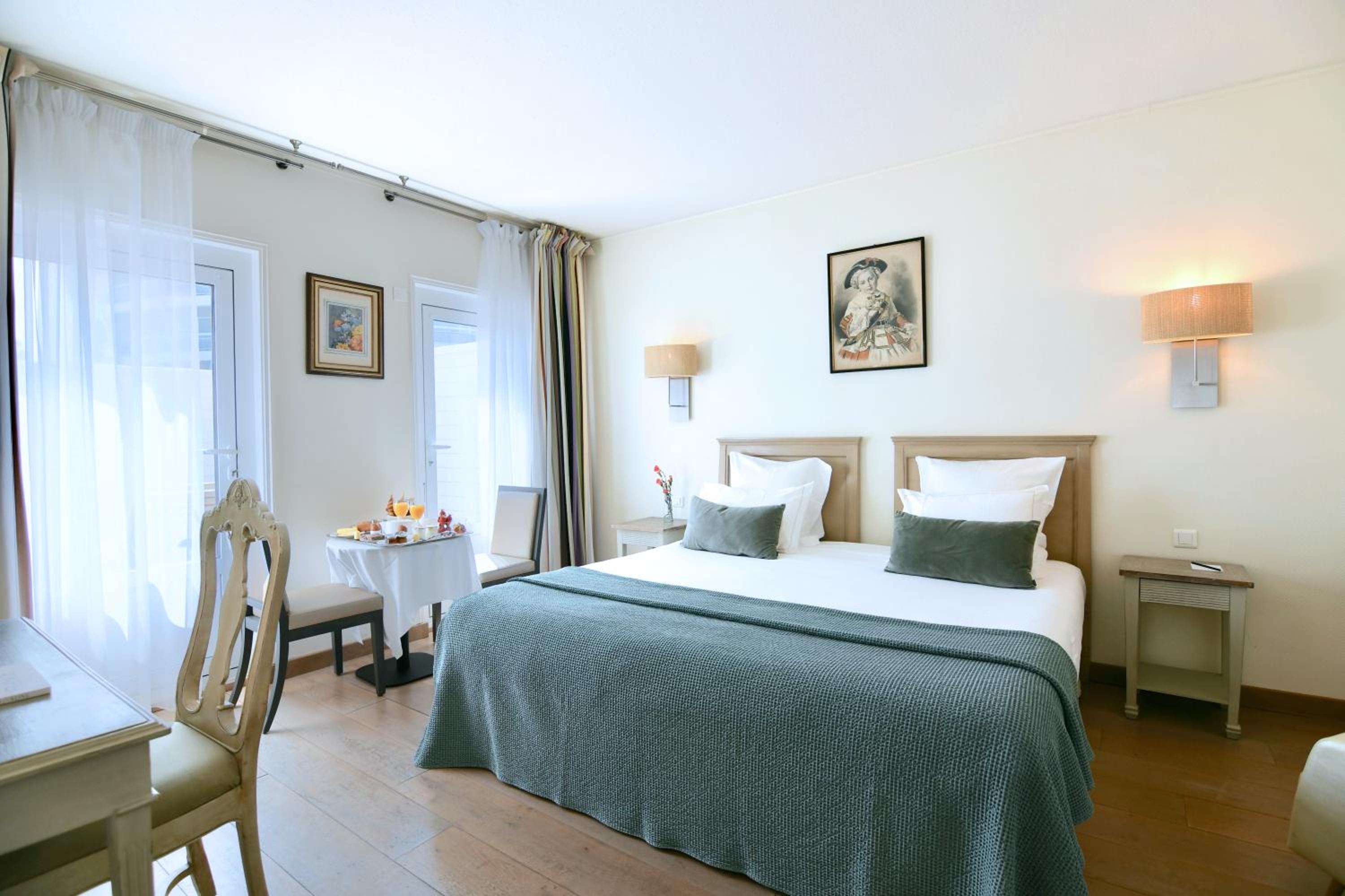 Classic Double Room - Manor photo 2