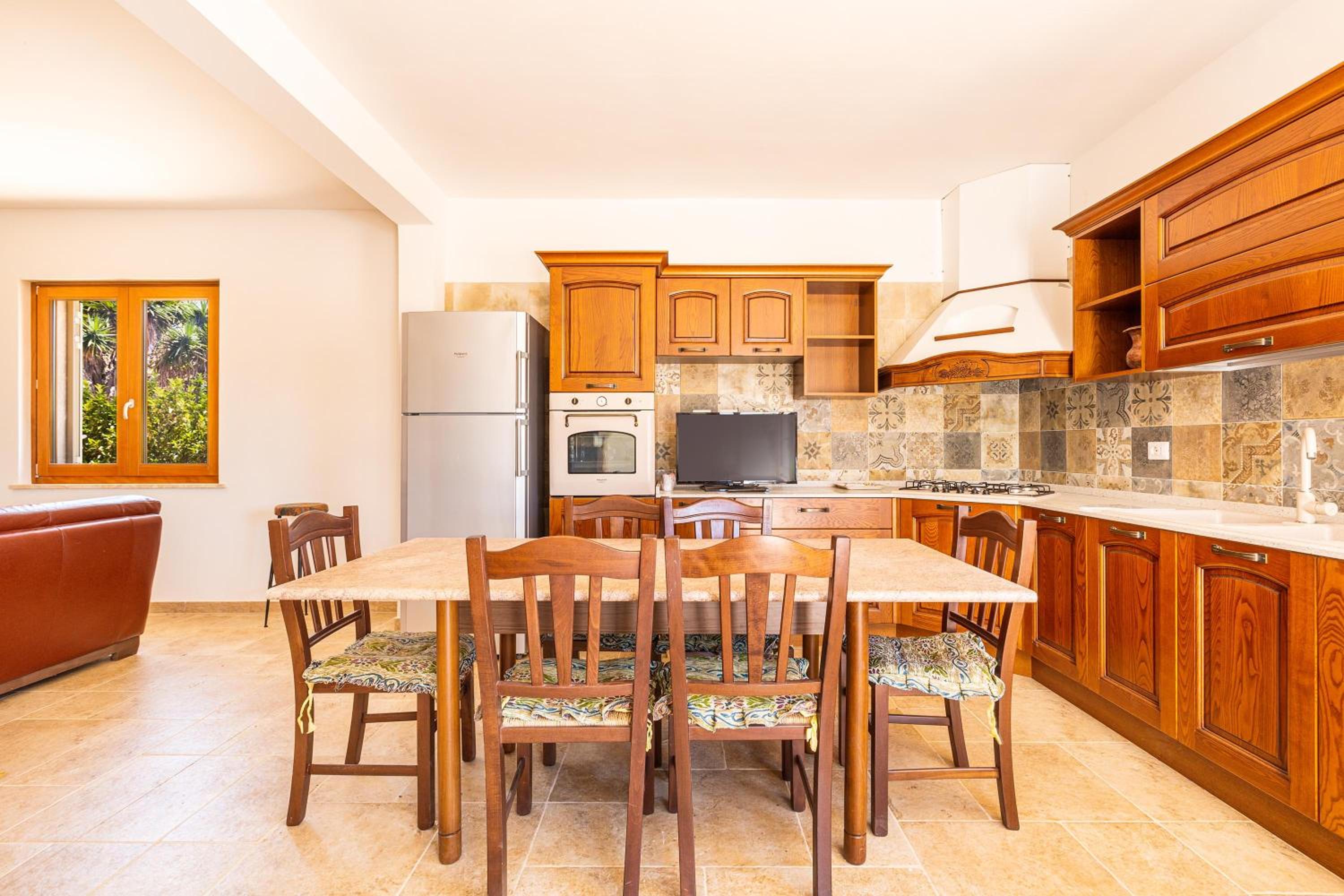 Three-Bedroom Villa photo 2