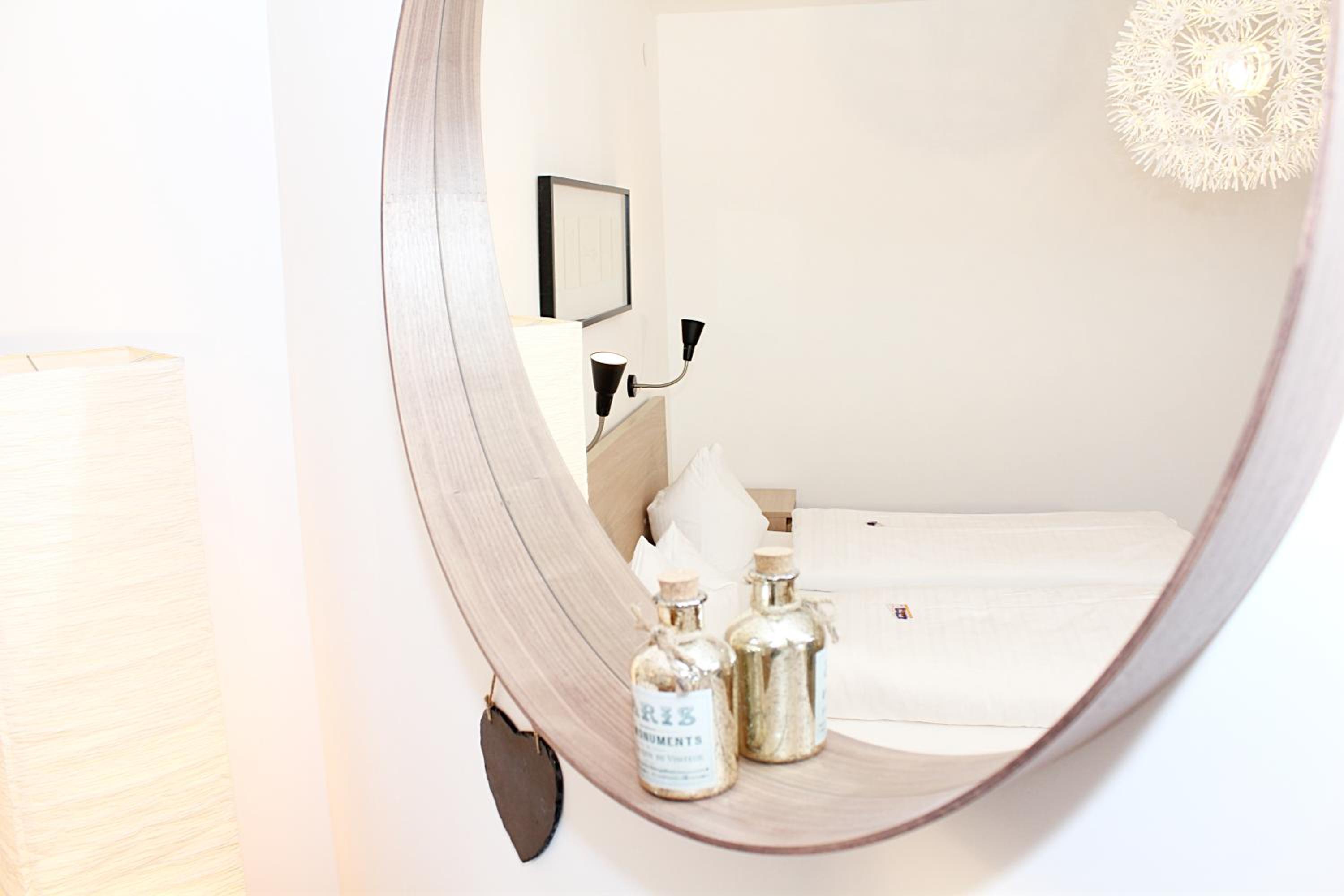 Budget Double Room - Photo 4