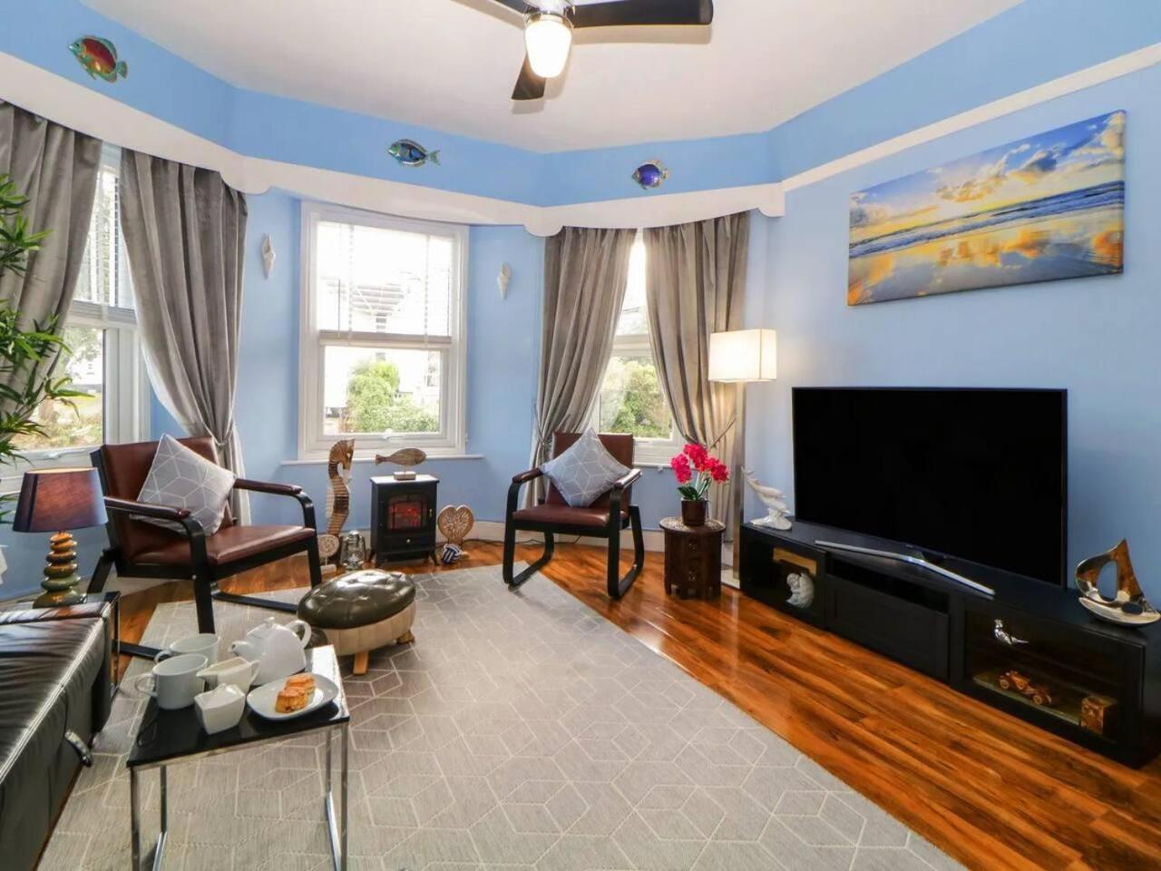 Apartment photo 1