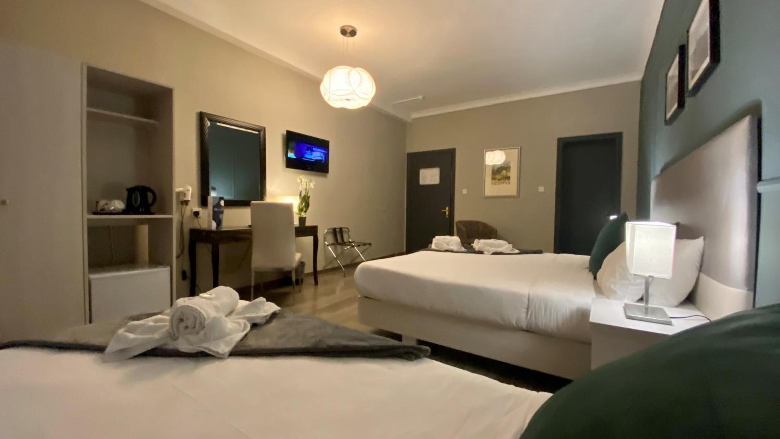 Triple Room - Photo 8