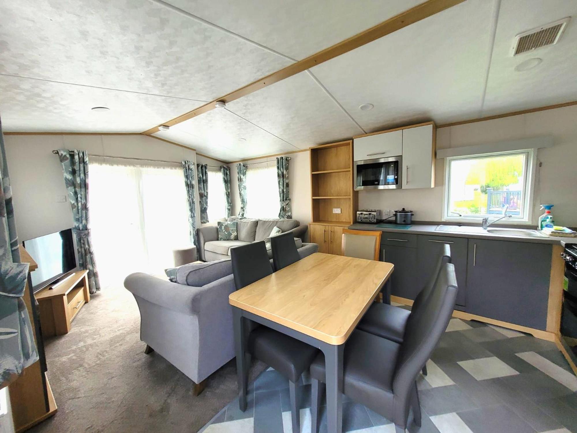 Caravan photo 3