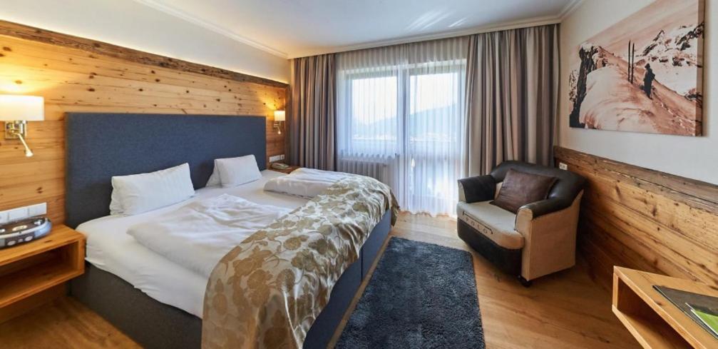 Double Room with Balcony - Photo 5