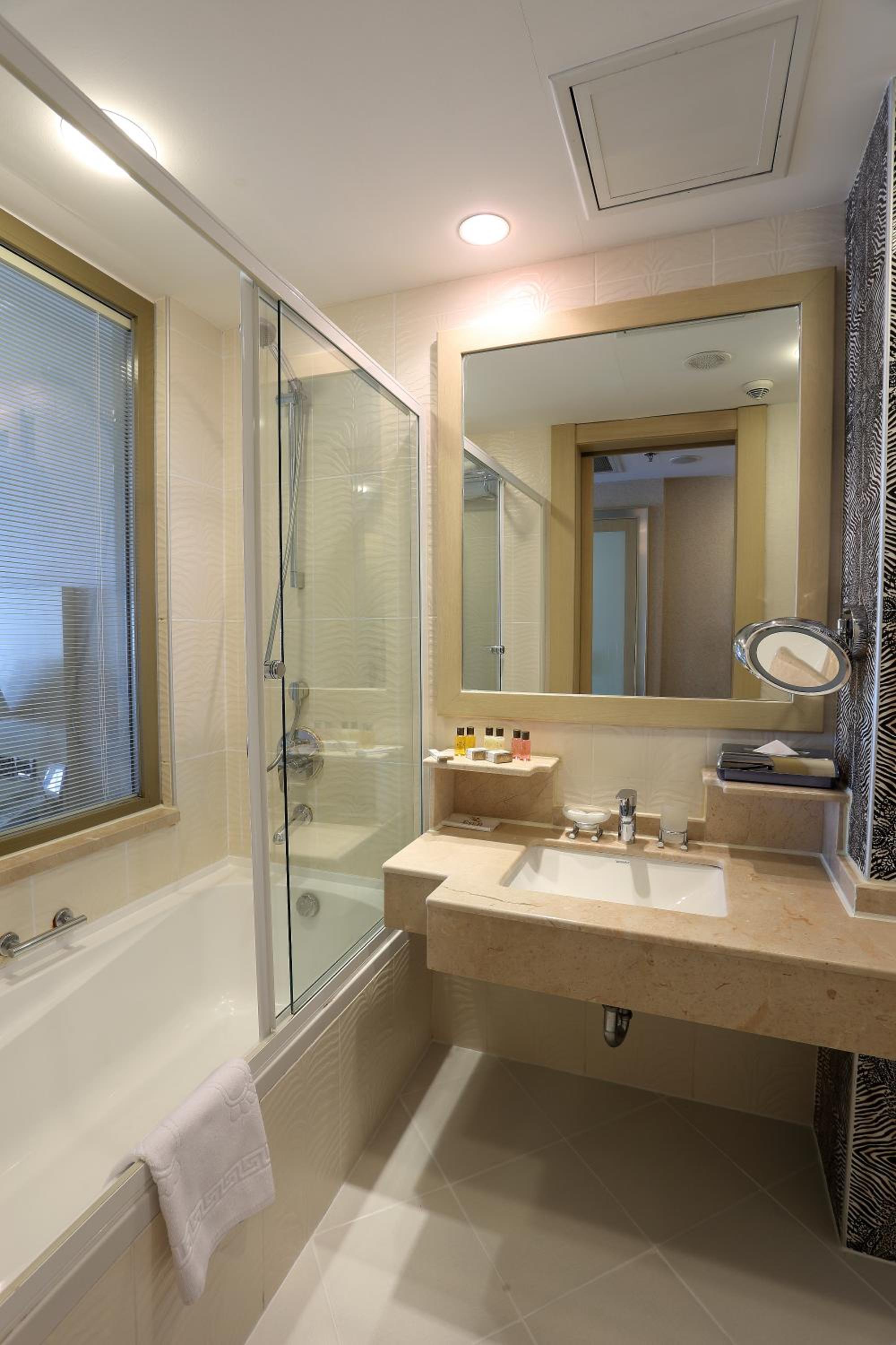 Exclusive Room - Photo 7