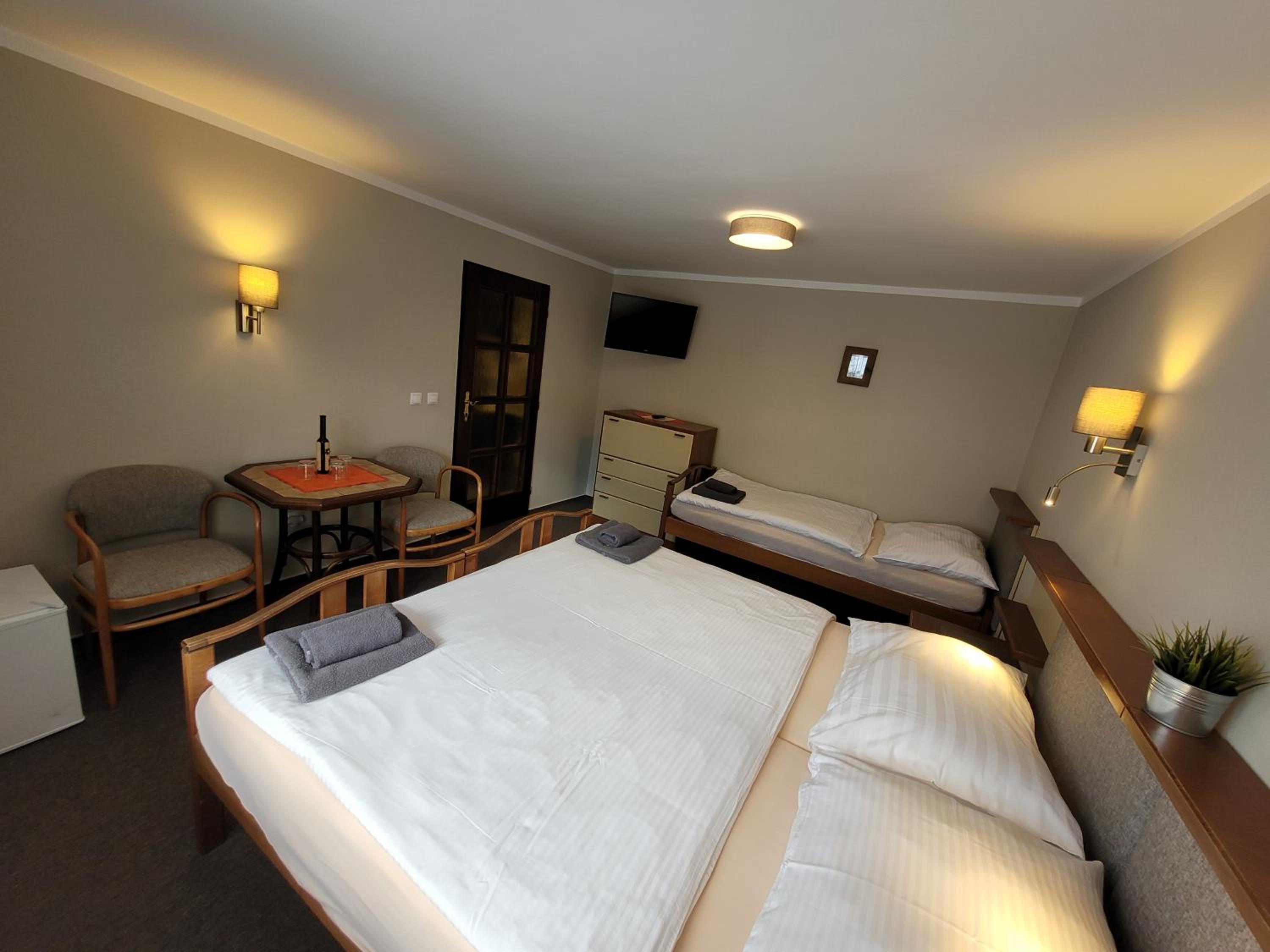 Triple Room photo 2