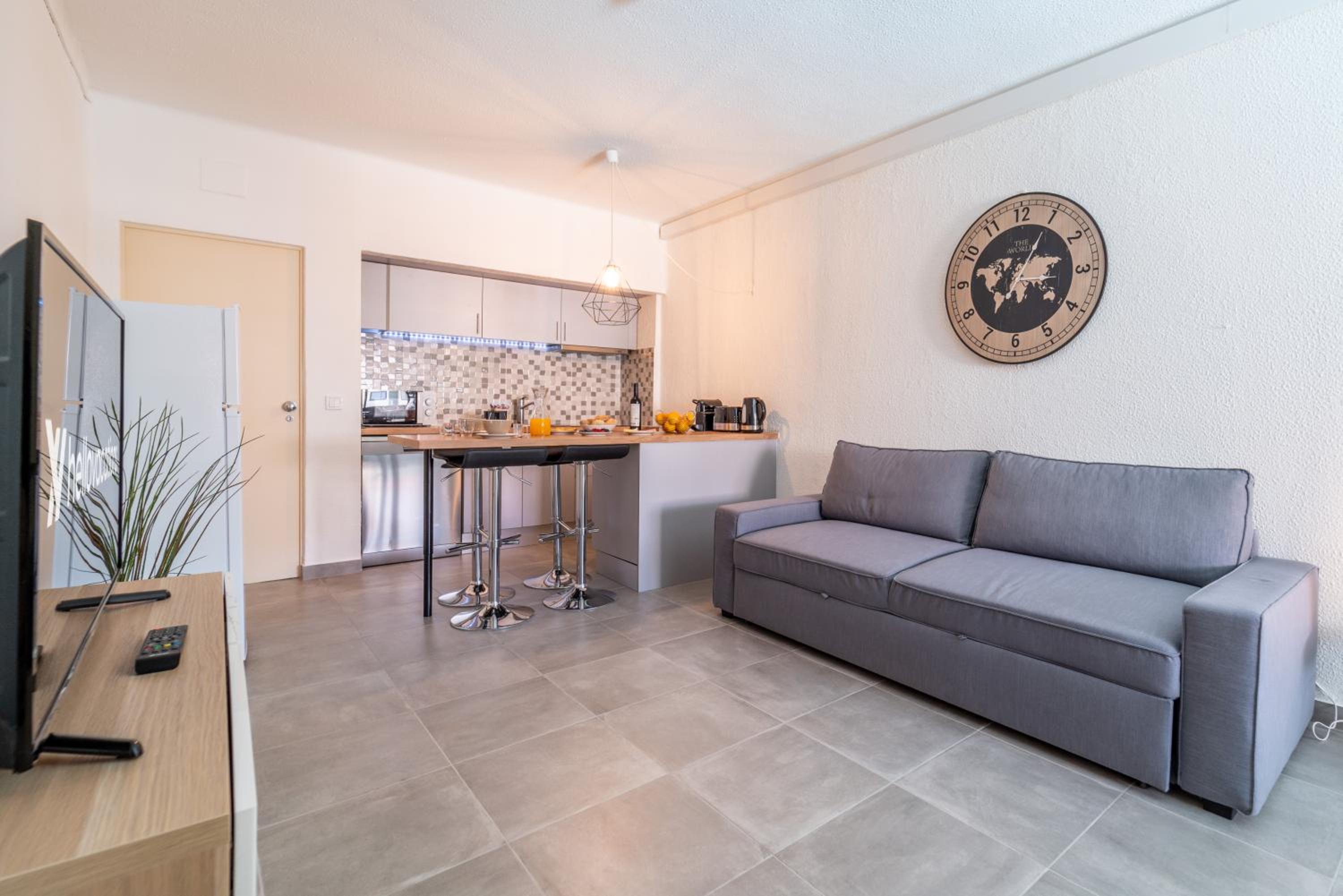 One-Bedroom Apartment