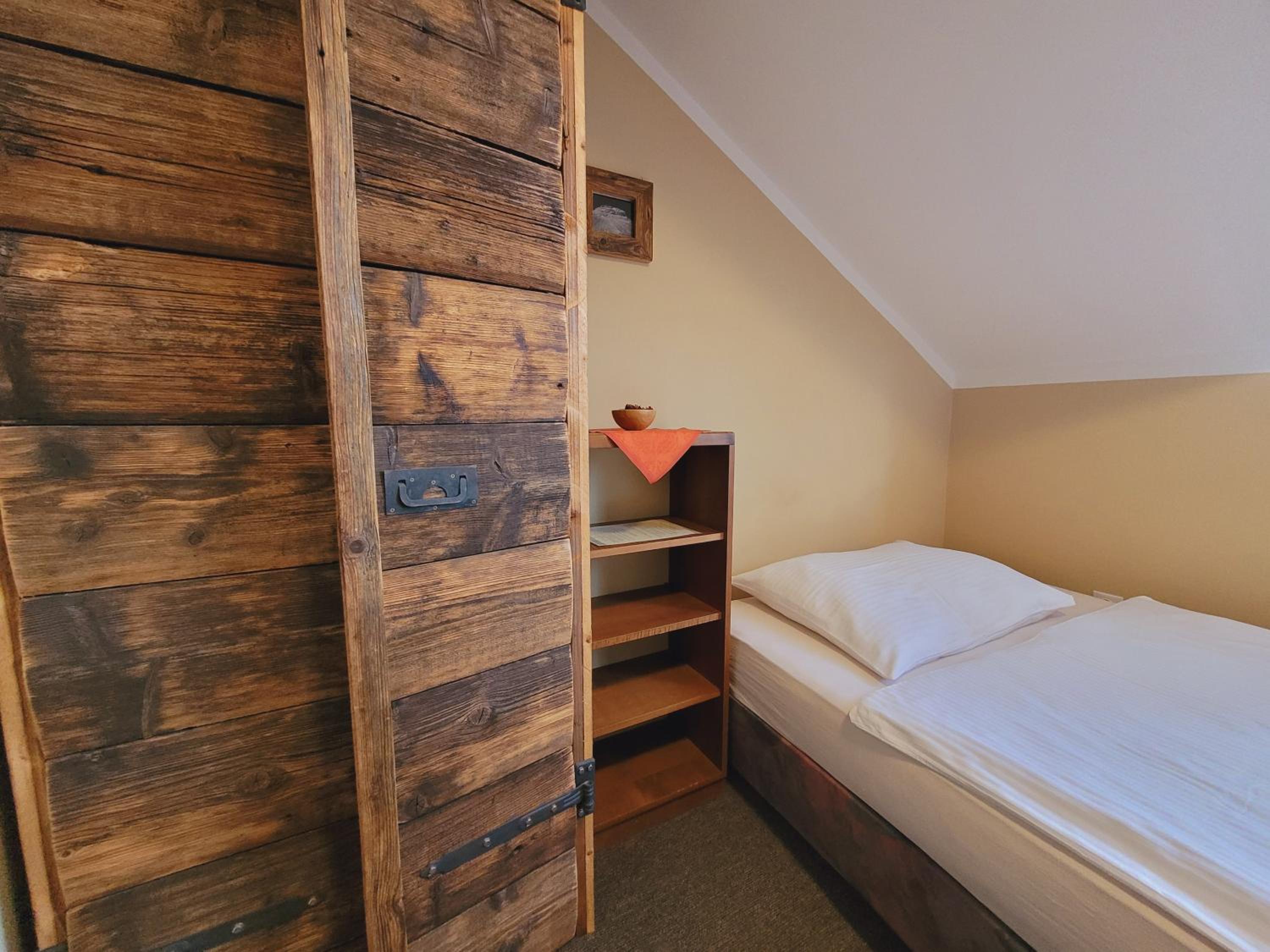 Single Room photo 3
