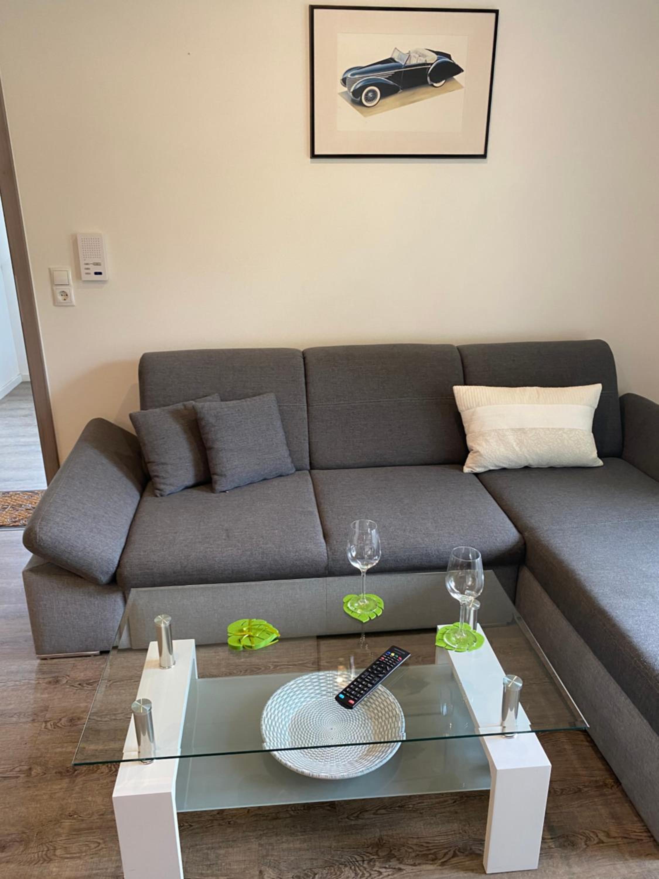 Apartment with Balcony photo 3