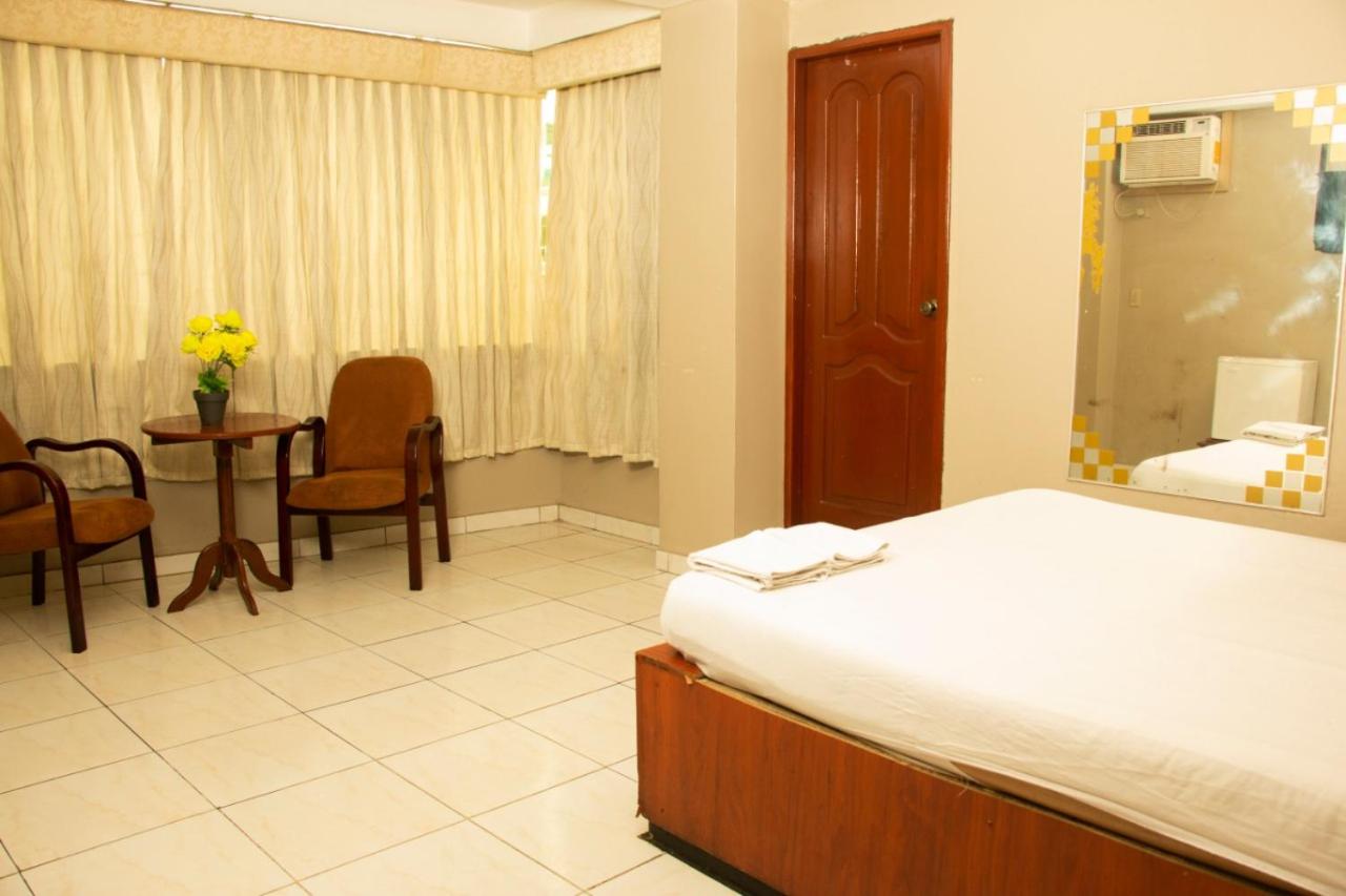 Standard Queen Room photo 3