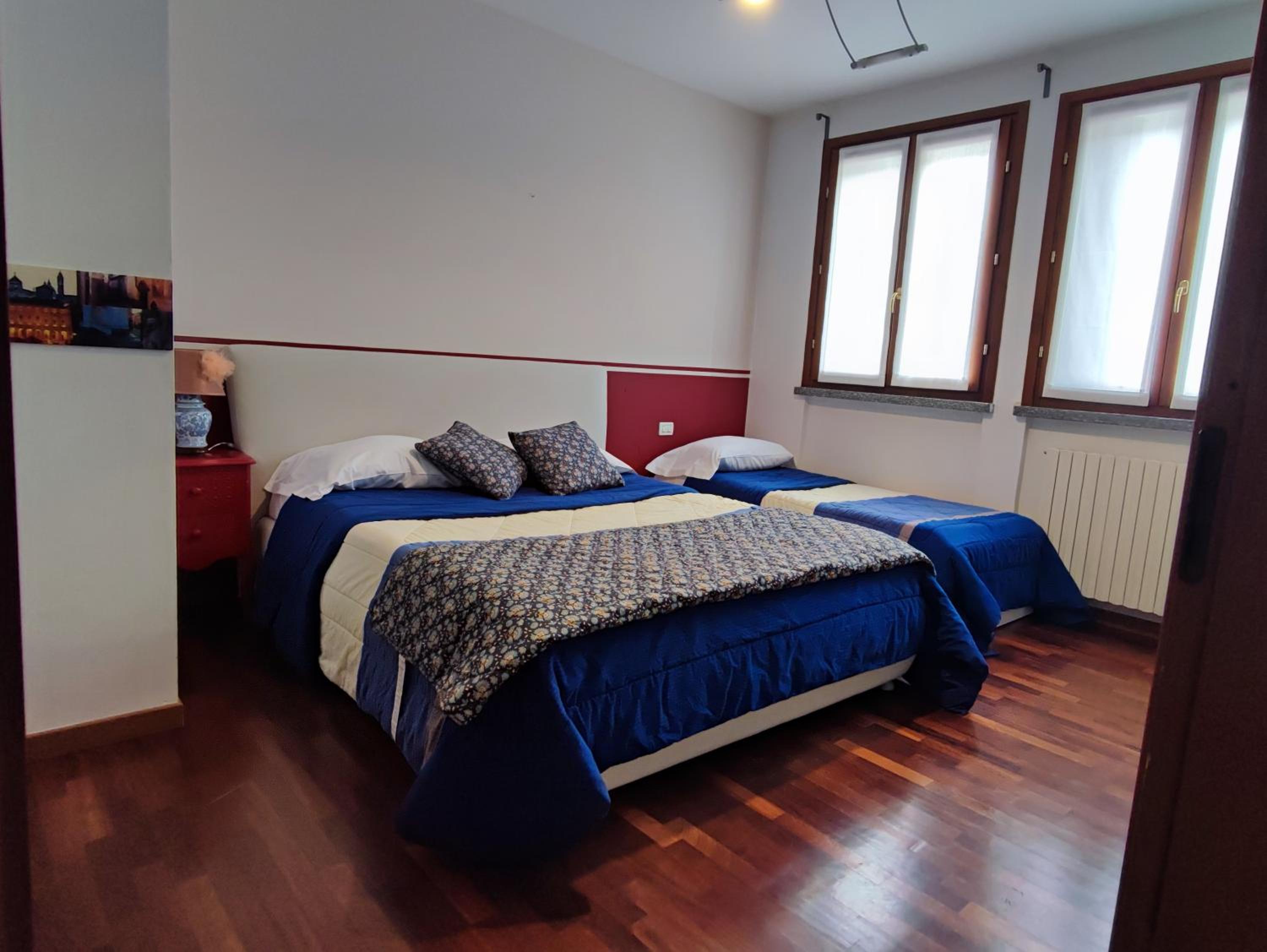 Two-Bedroom Apartment with Terrace photo 2