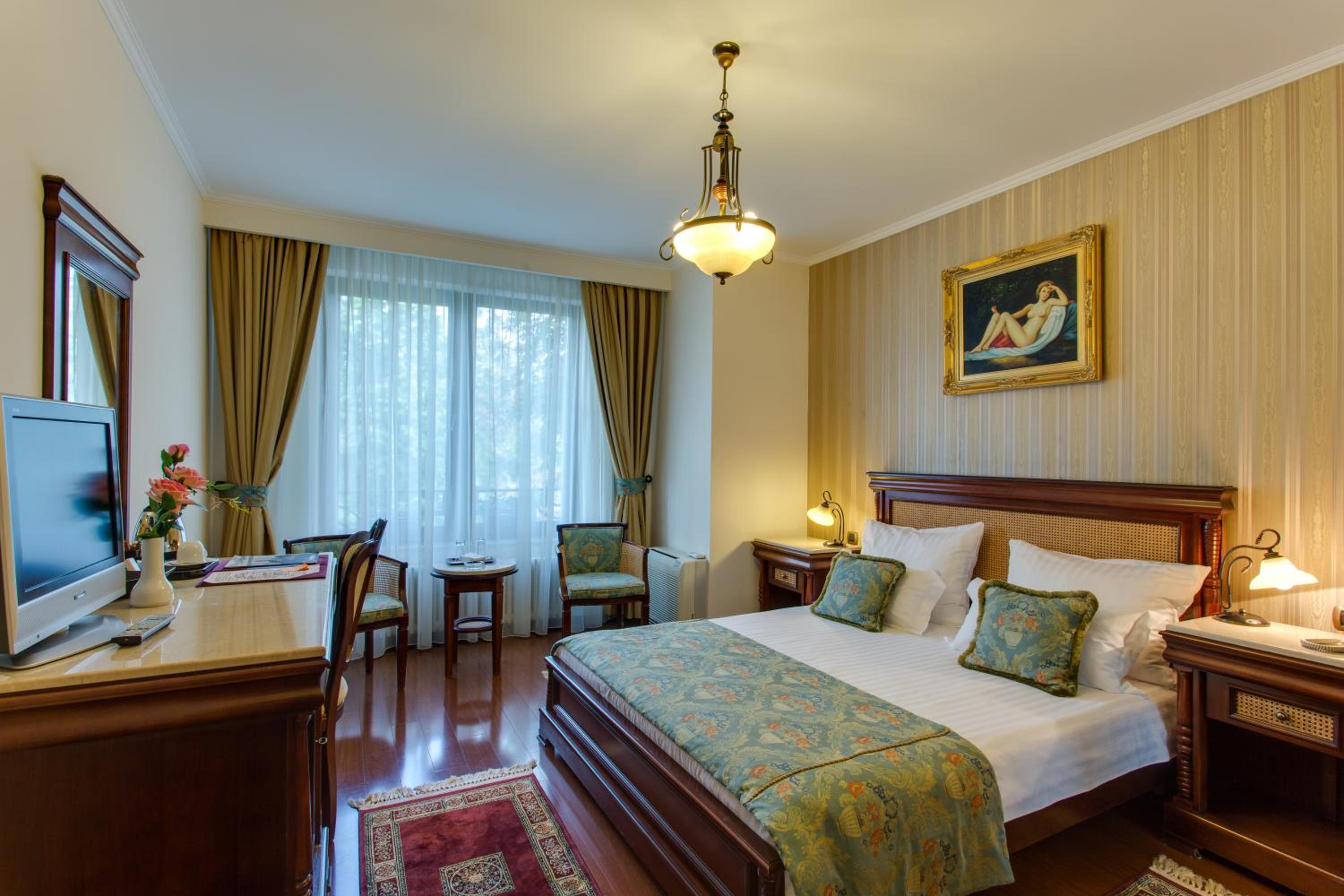 Double Room - Photo 6