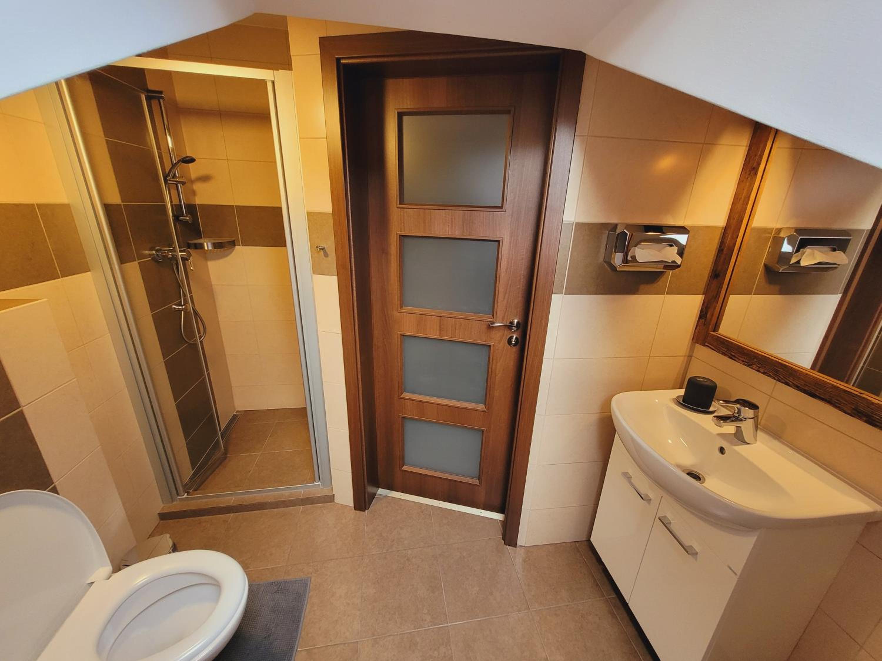 Single Room photo 2