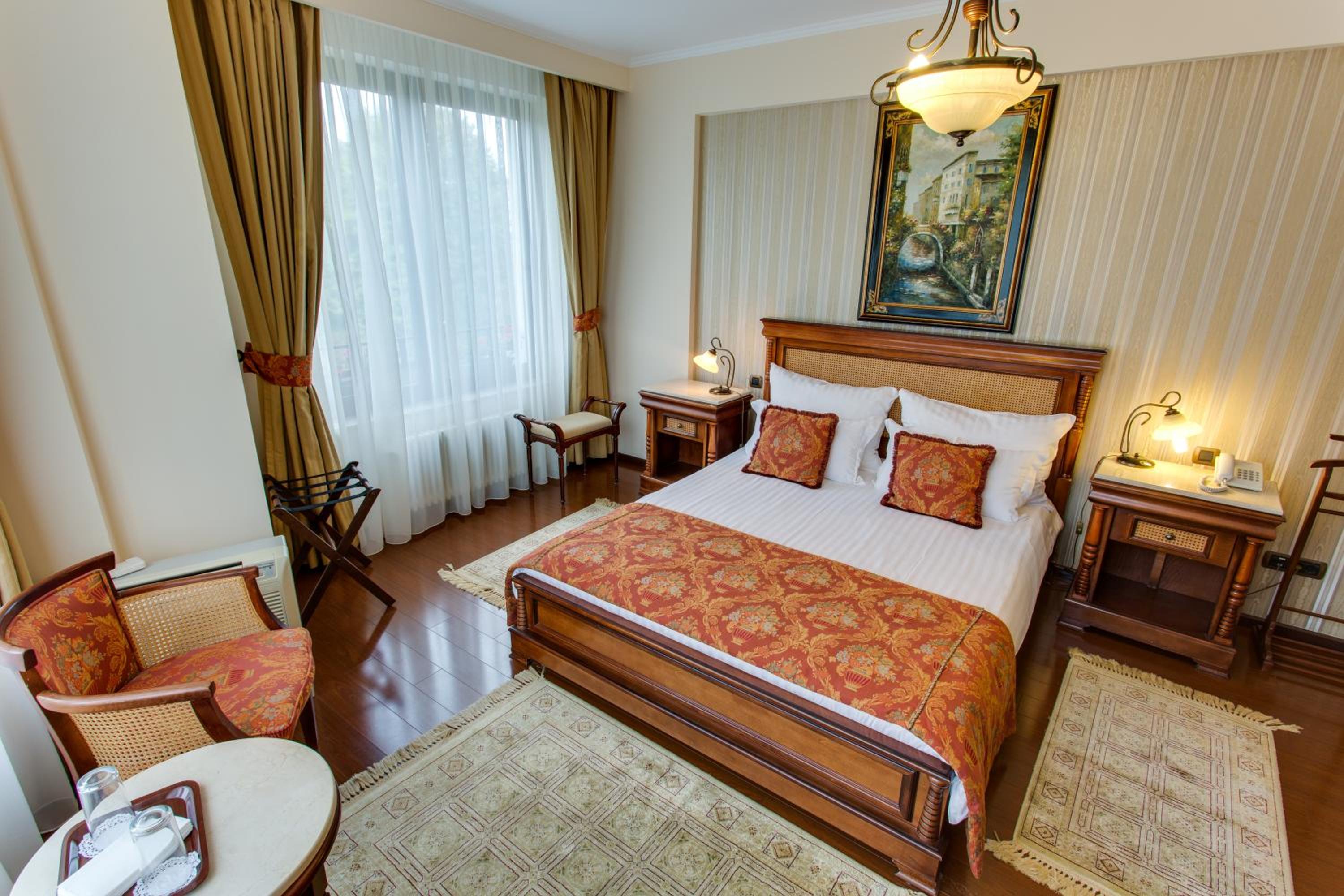 Double Room - Photo 2