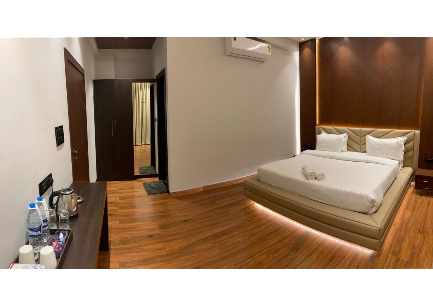 Villa photo 1