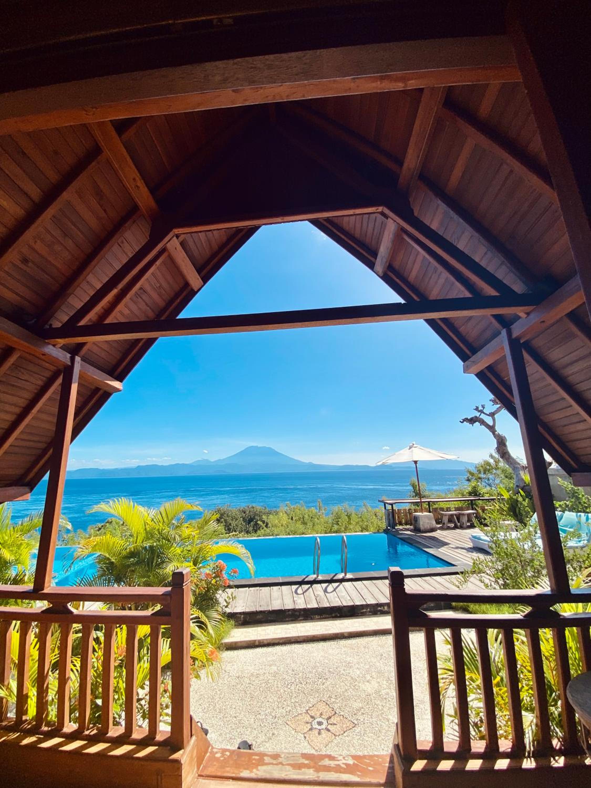 Deluxe Room with Sea View - Photo 7