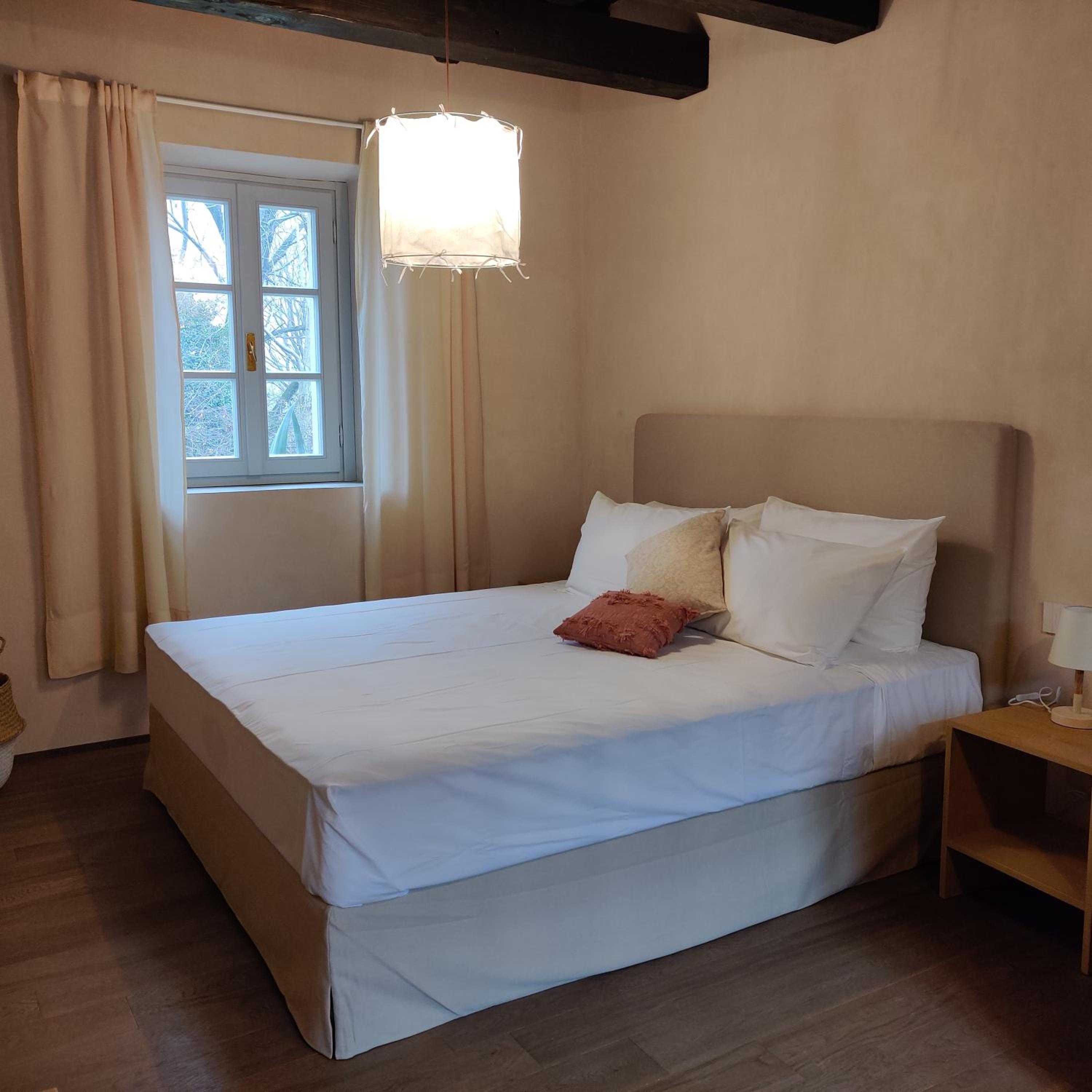 Apartment 6 - Photo 1