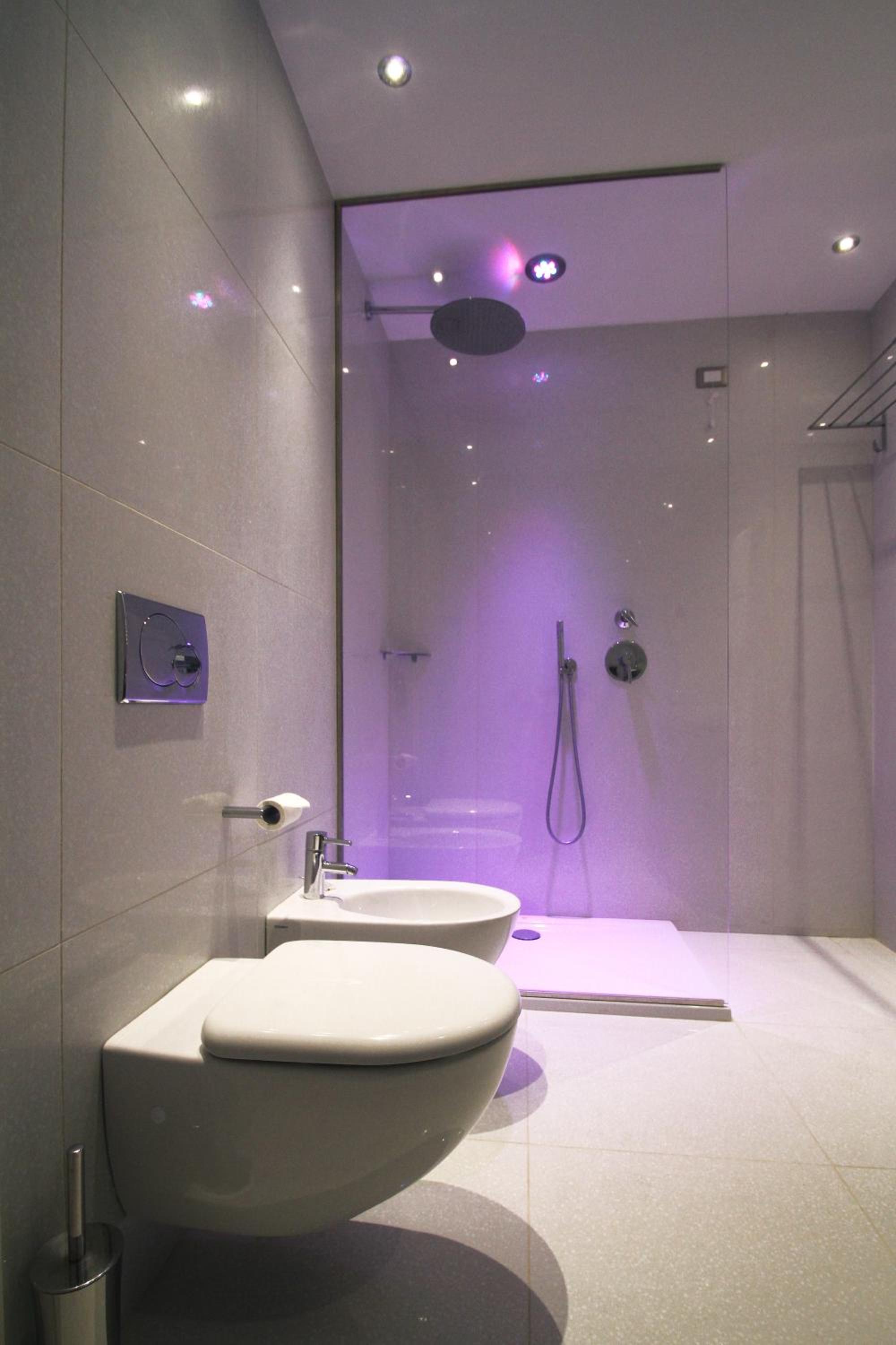 Deluxe Double Room - Photo 10