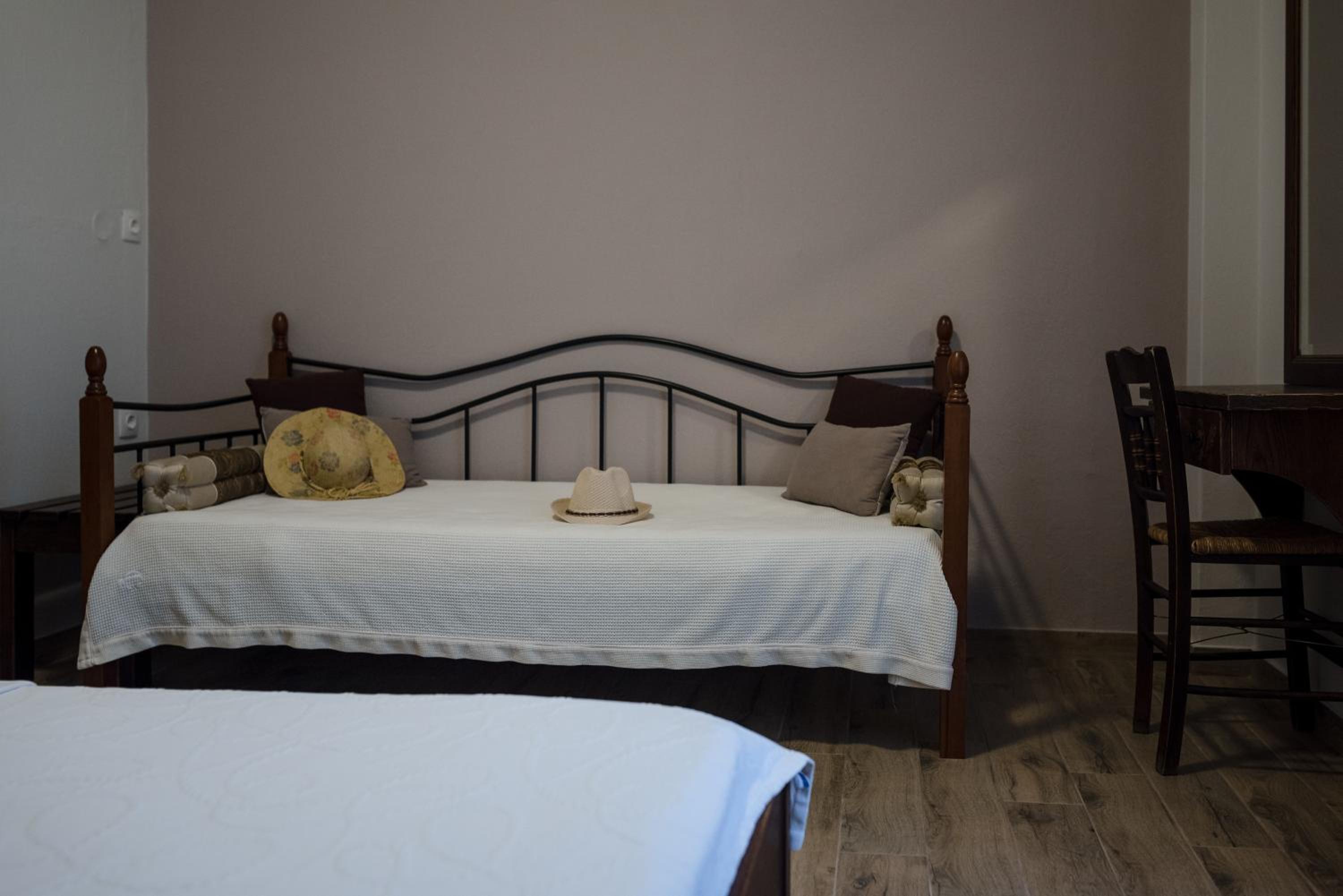 Triple Room with Balcony and Sea View photo 3