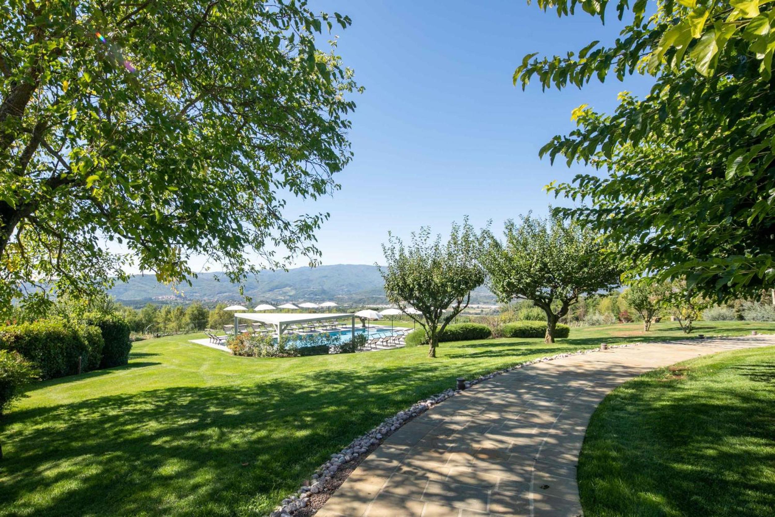 Villa With Private Pool photo 3