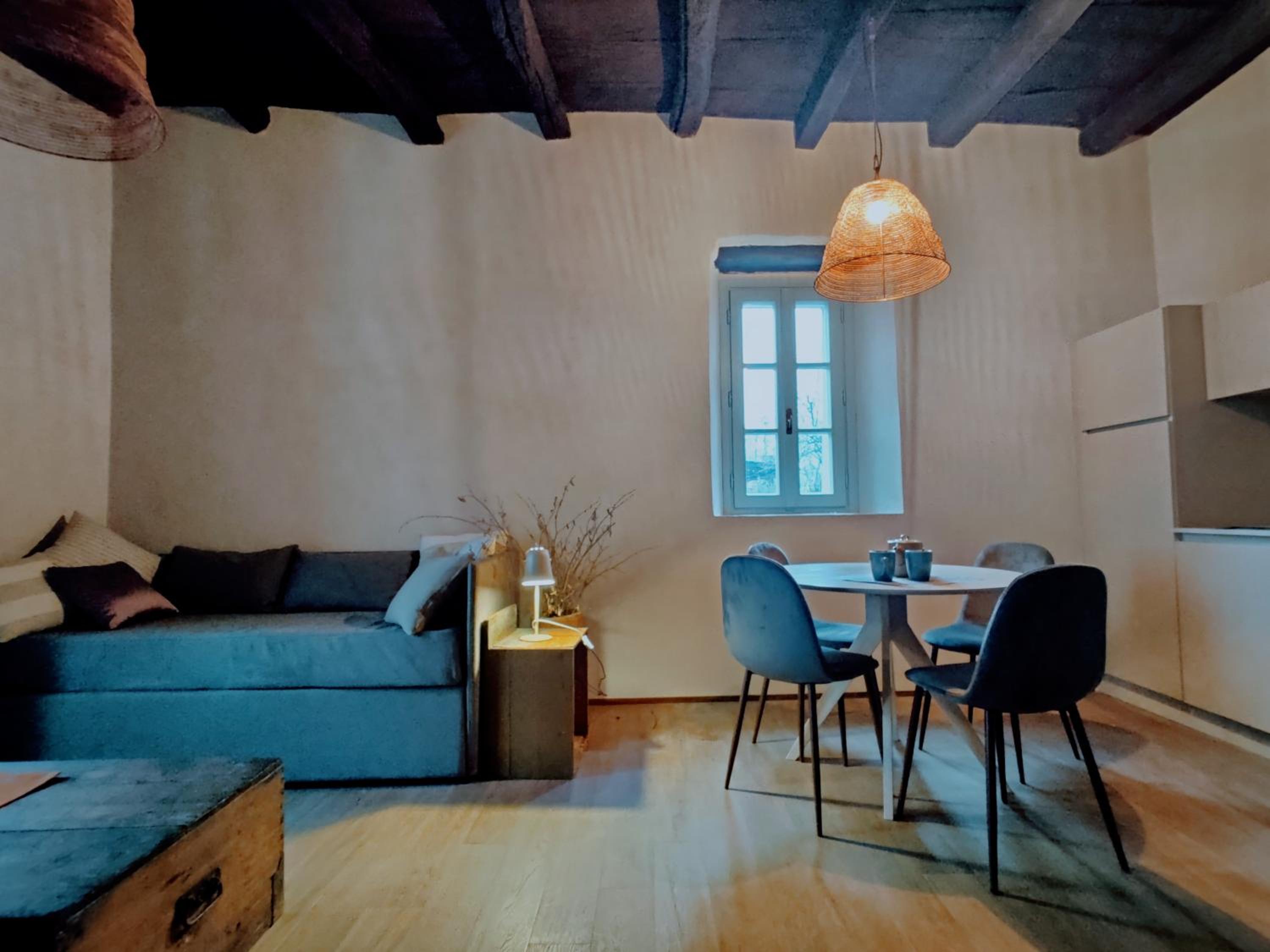 Apartment 4 - Photo 1