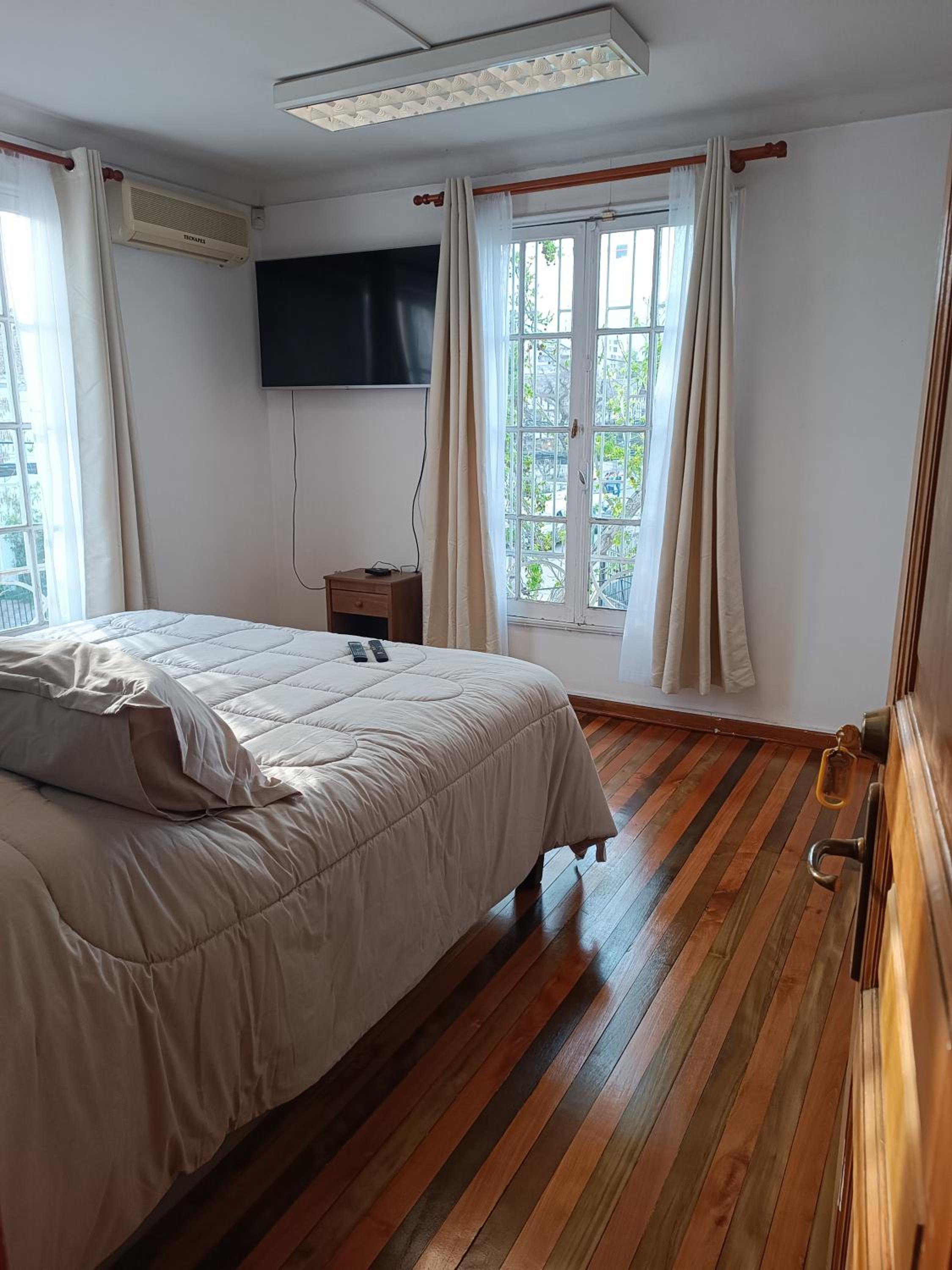 Double Room with Shared Bathroom photo 1