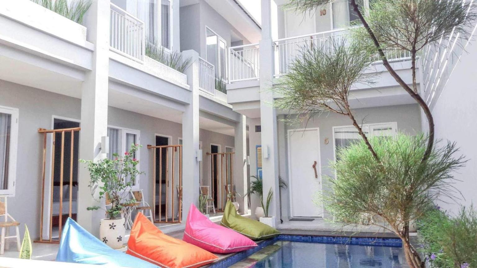 King Room with Pool View - Photo 2