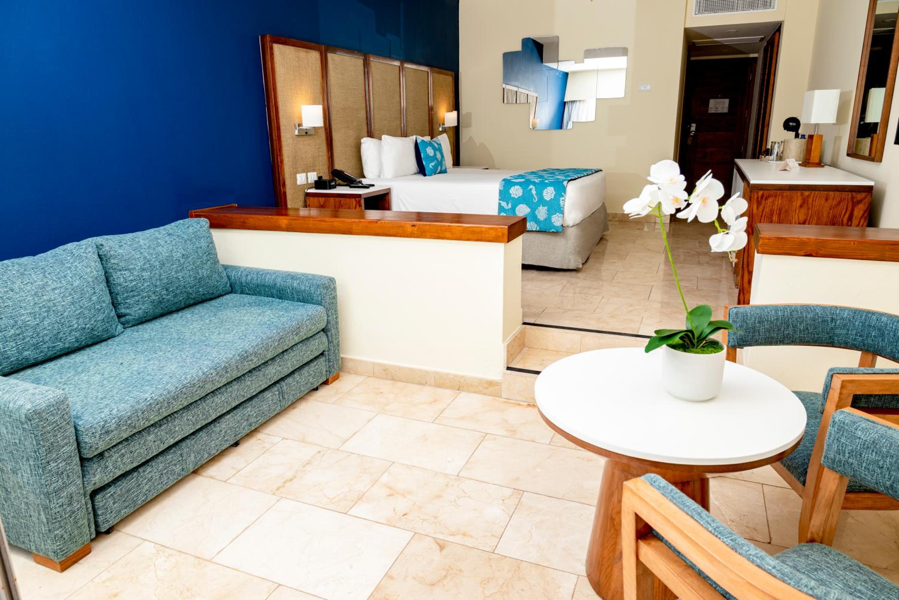 Jr. Suite Premium Ocean View With Jacuzzi (2 Adults + 2 Children)