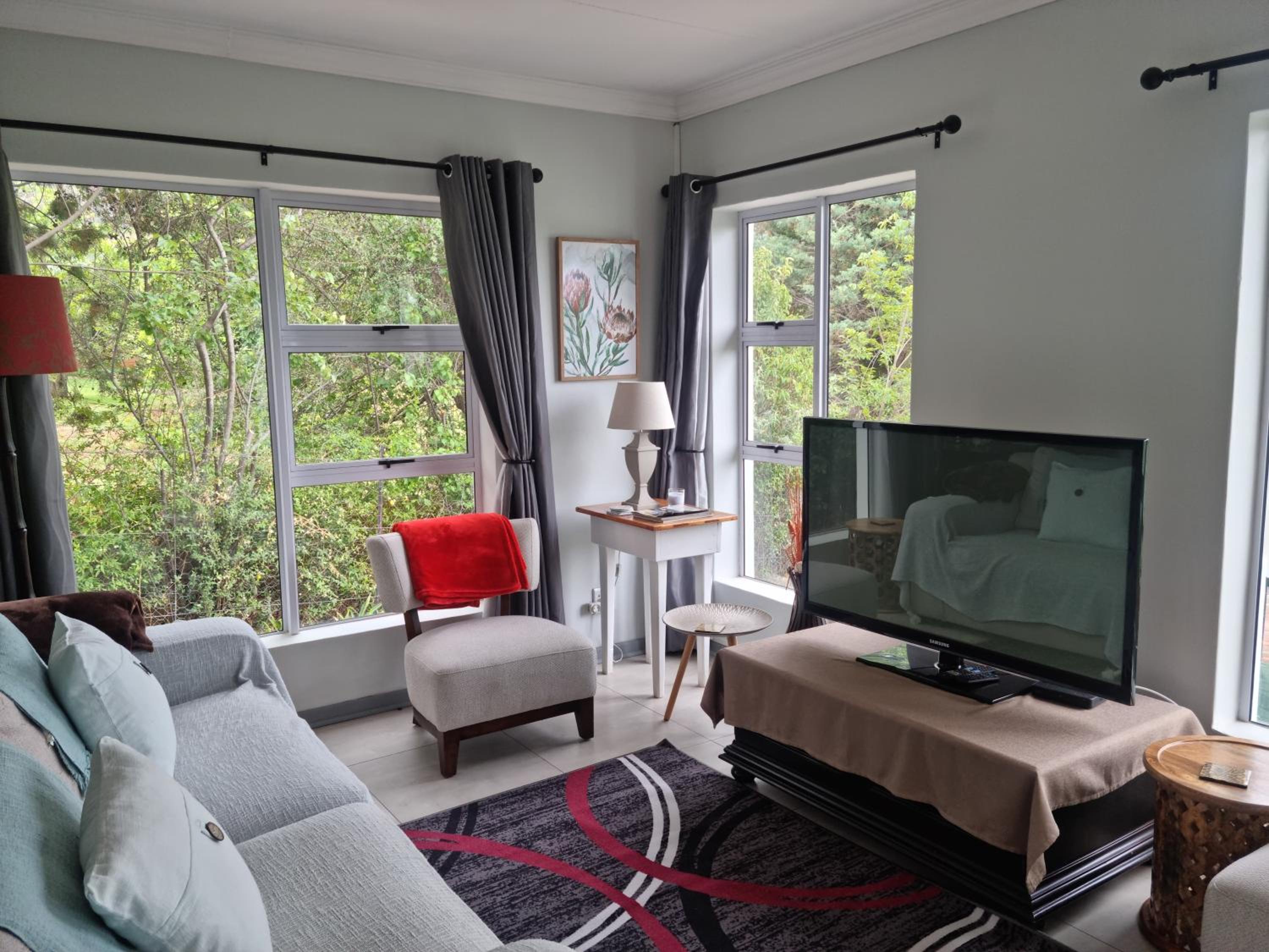 Two-Bedroom Cottage photo 1