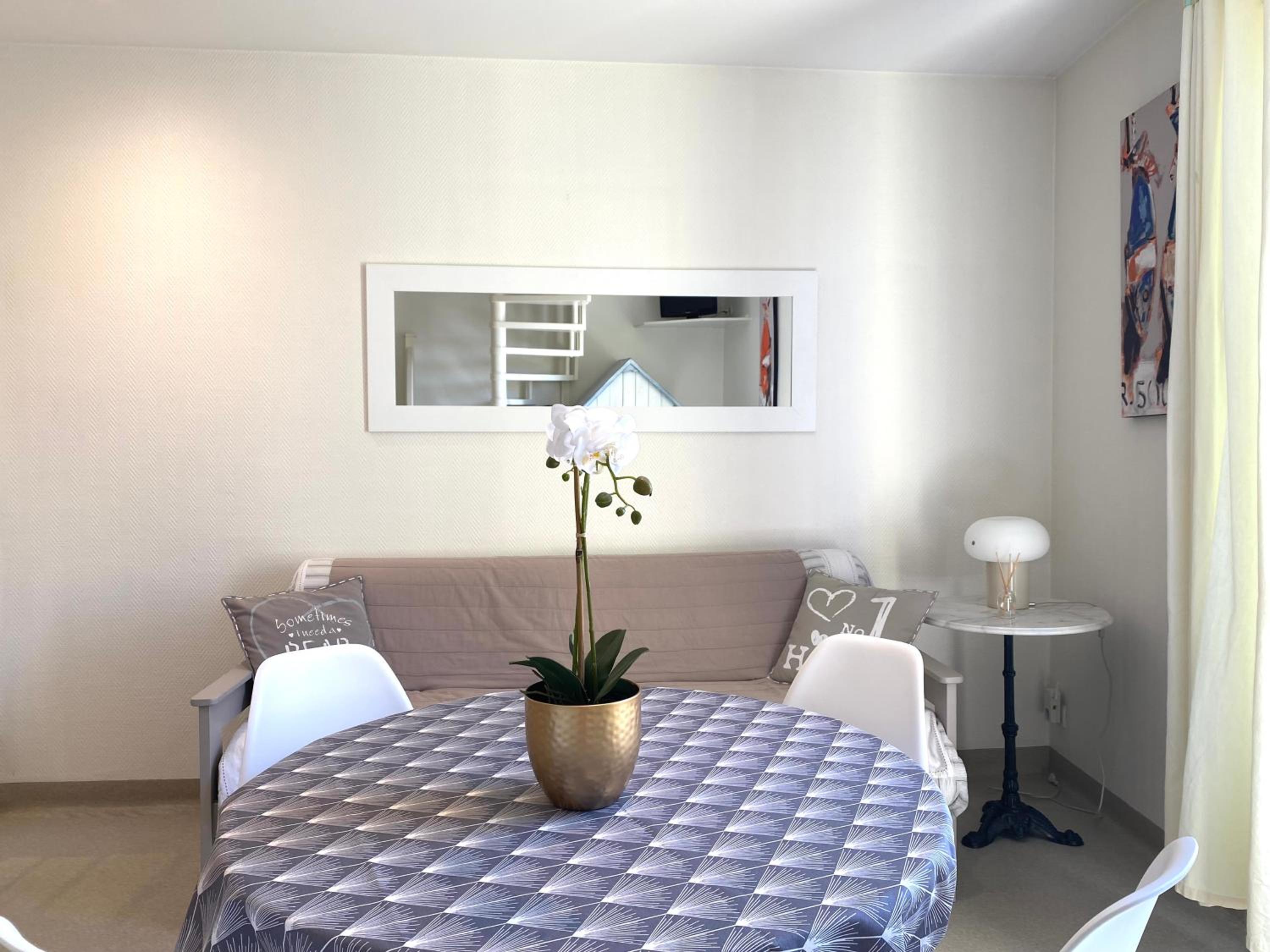 Apartment with Balcony (4 Adults) photo 3