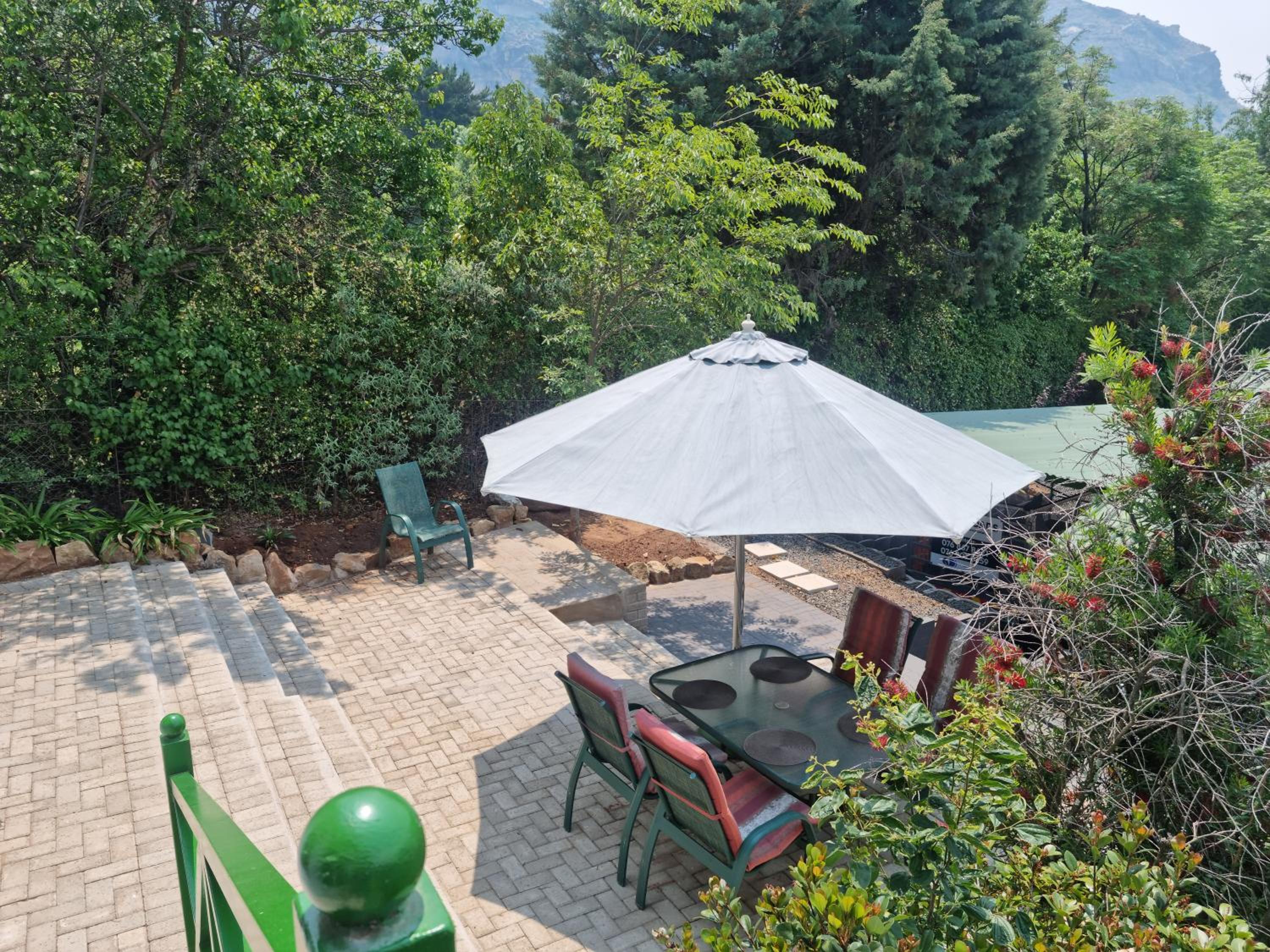 Two-Bedroom Cottage photo 2
