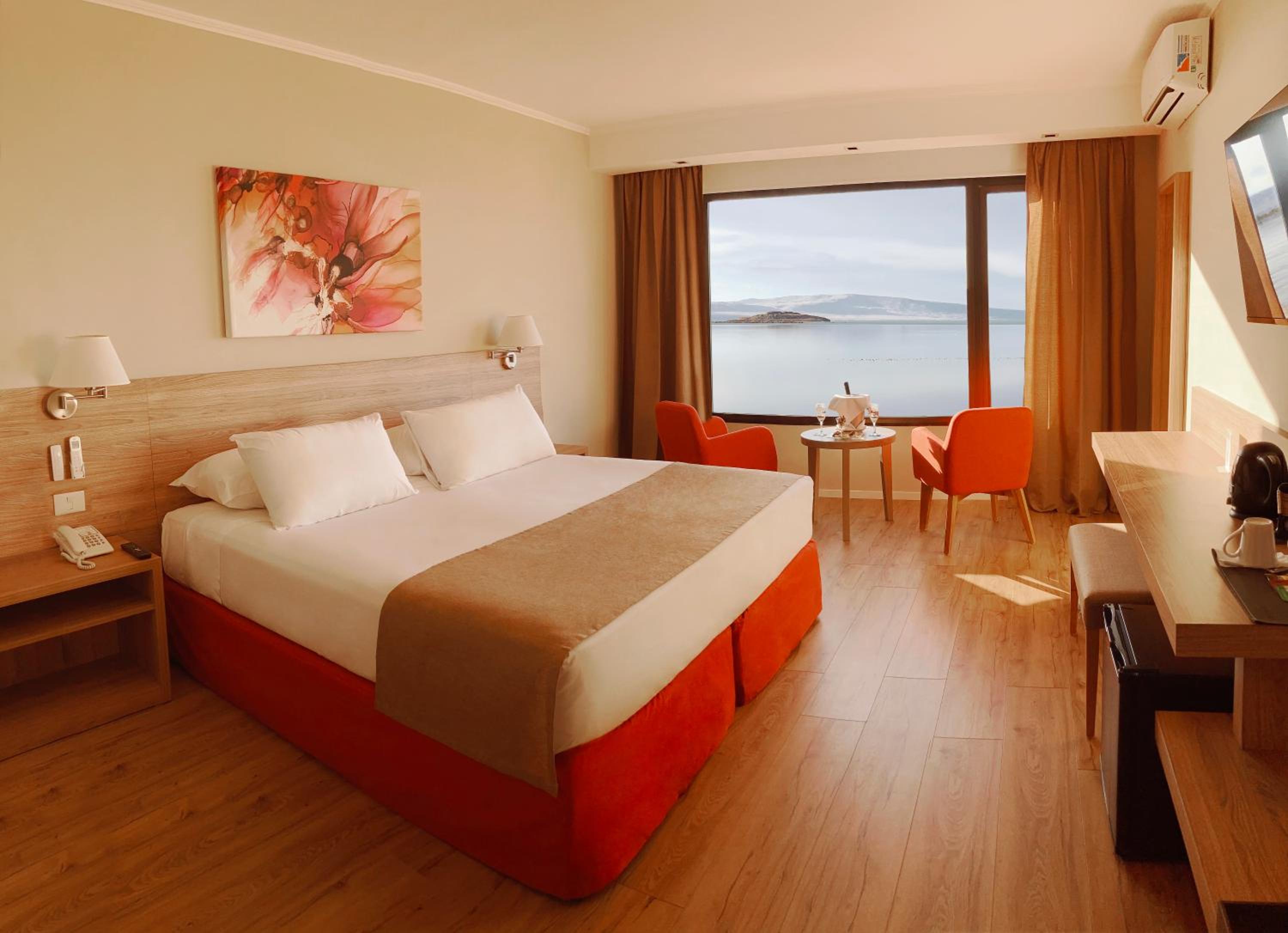 Superior King Room photo 2