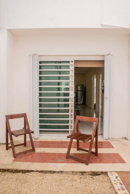 One-Bedroom House - Photo 19