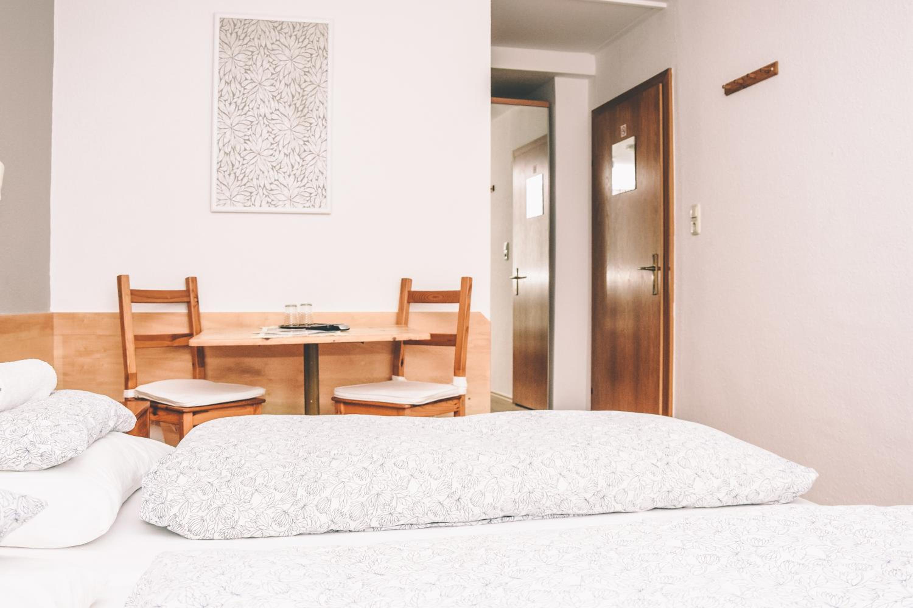 Deluxe Double Room with Balcony - Photo 6