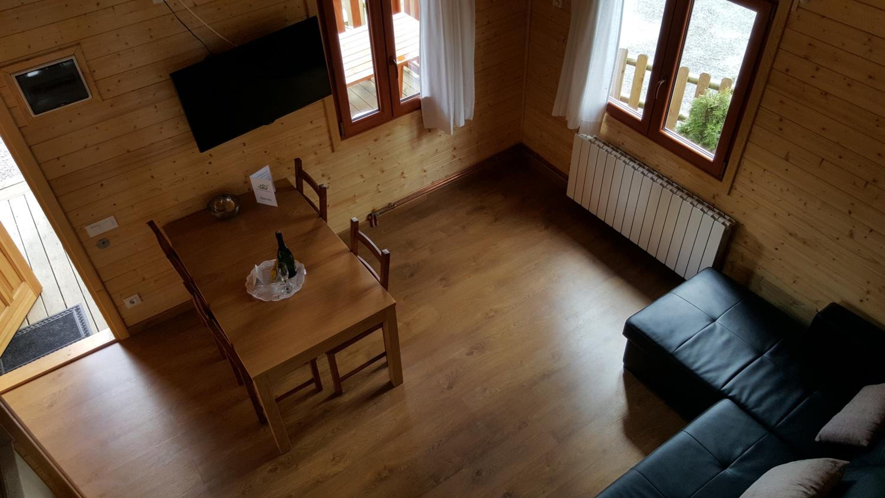 Superior Bungalow photo 2