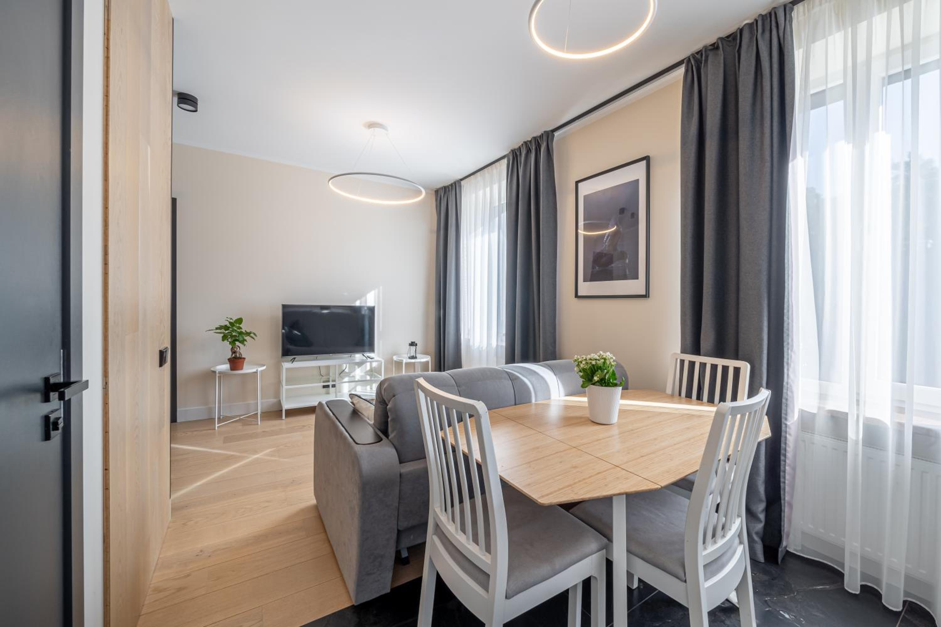 Deluxe Family Suite