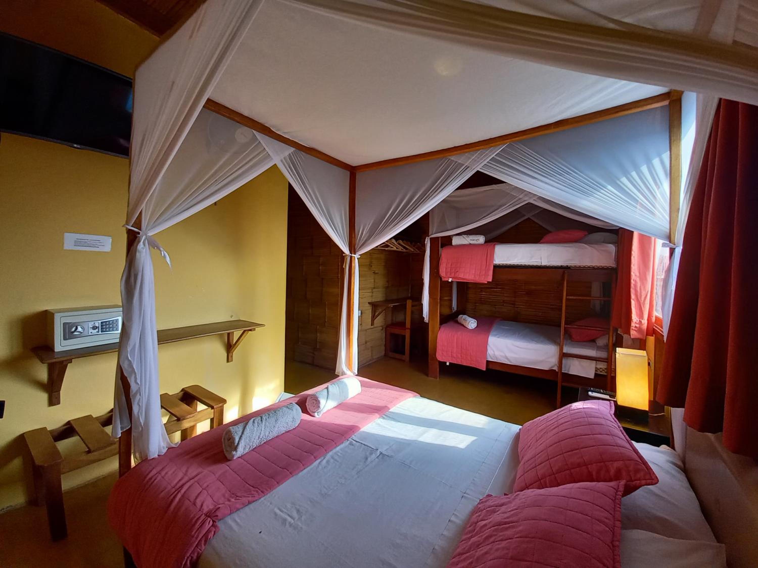 Quadruple Room photo 2