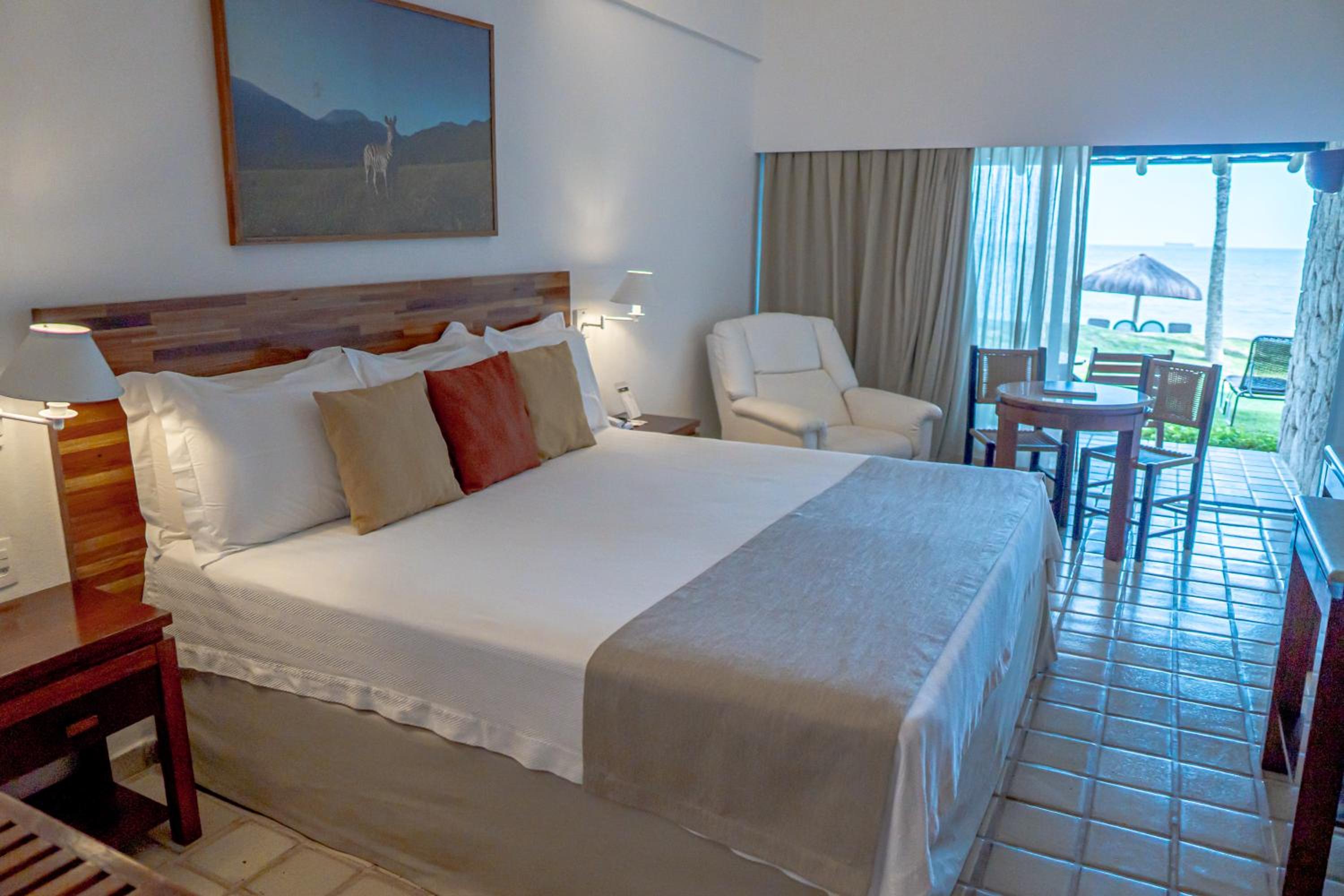 Deluxe Suite with Balcony and Sea View