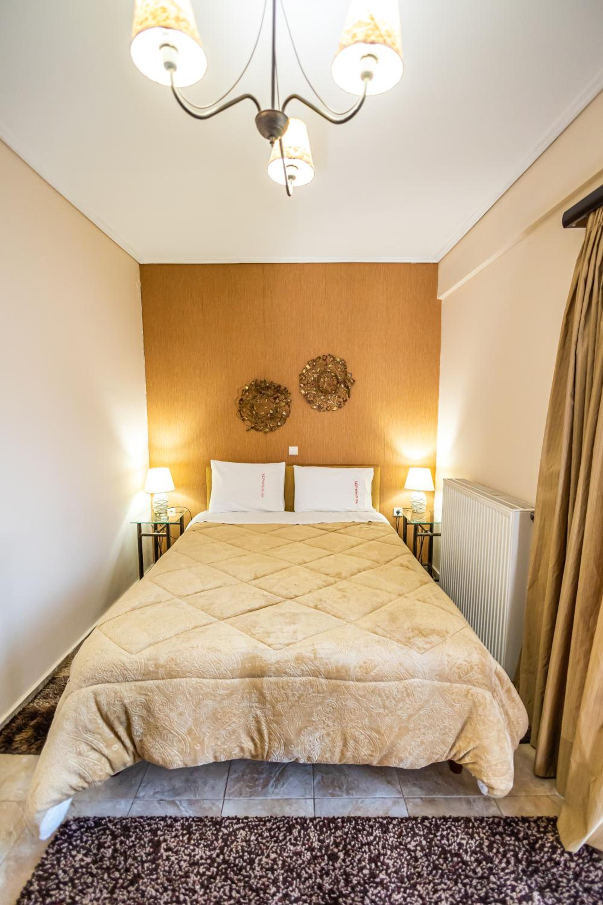 Suite with Fireplace (2 adults) - Photo 1
