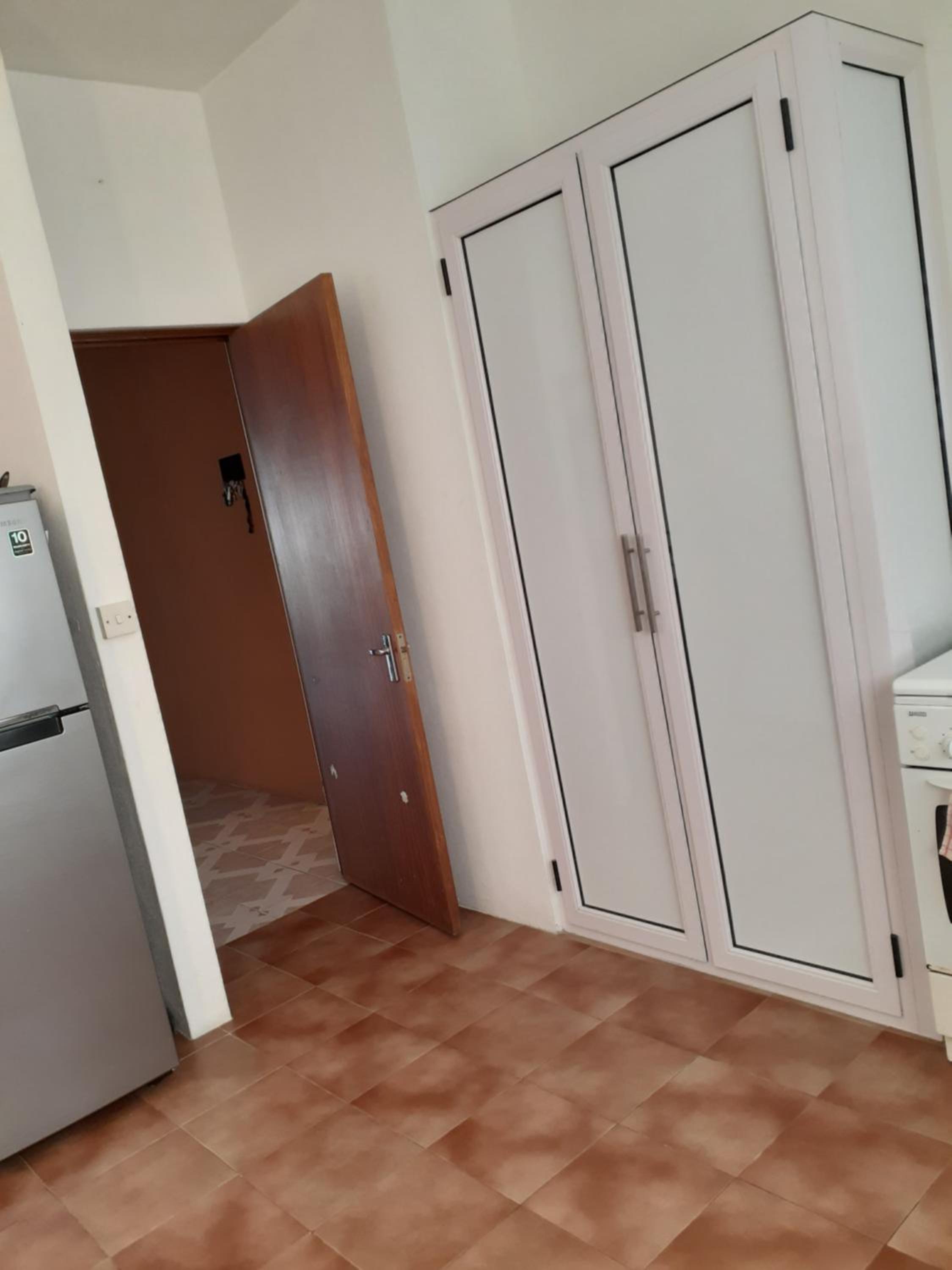 One-Bedroom Apartment - Photo 6