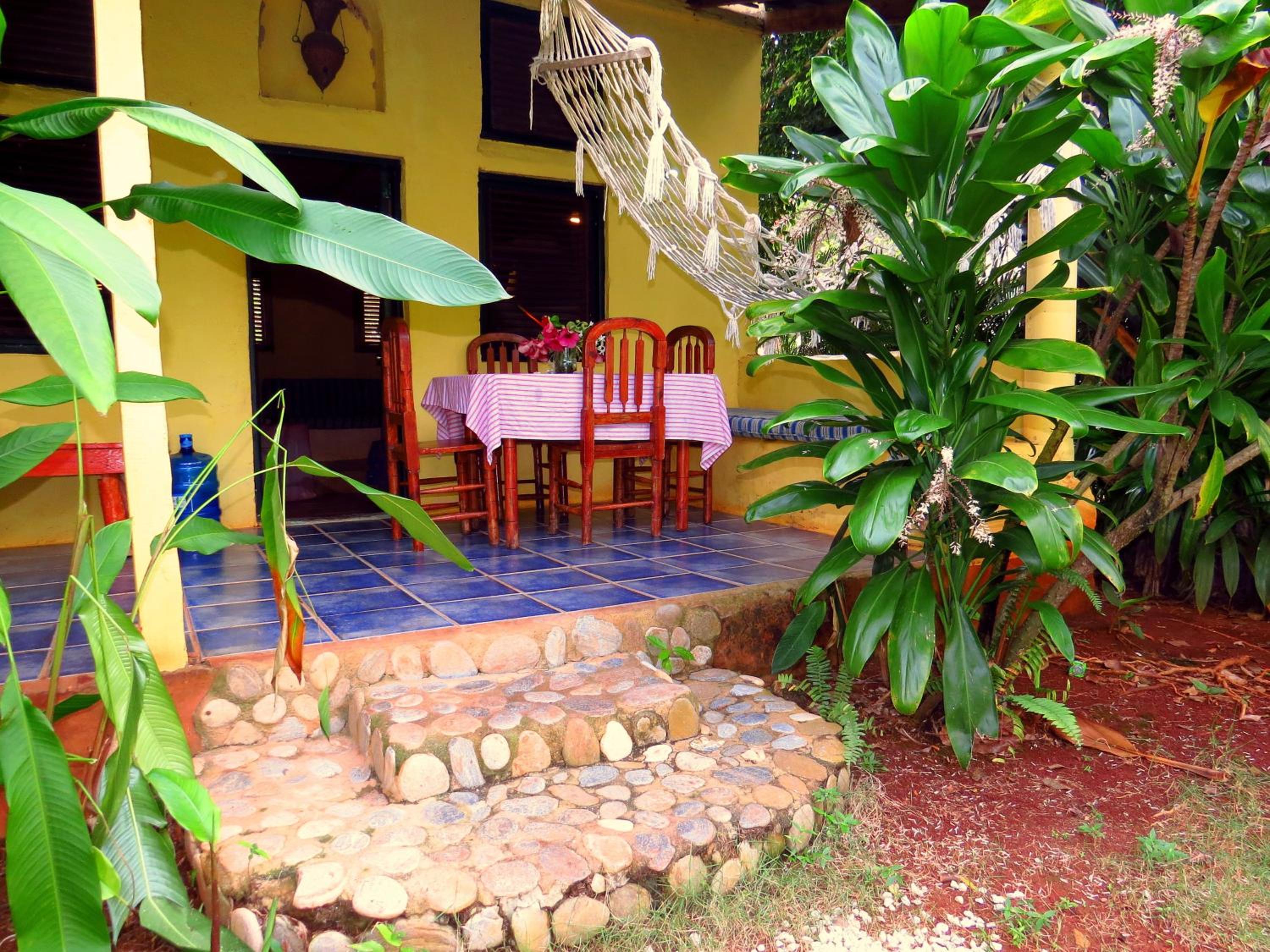 Bungalow with Garden View photo 3