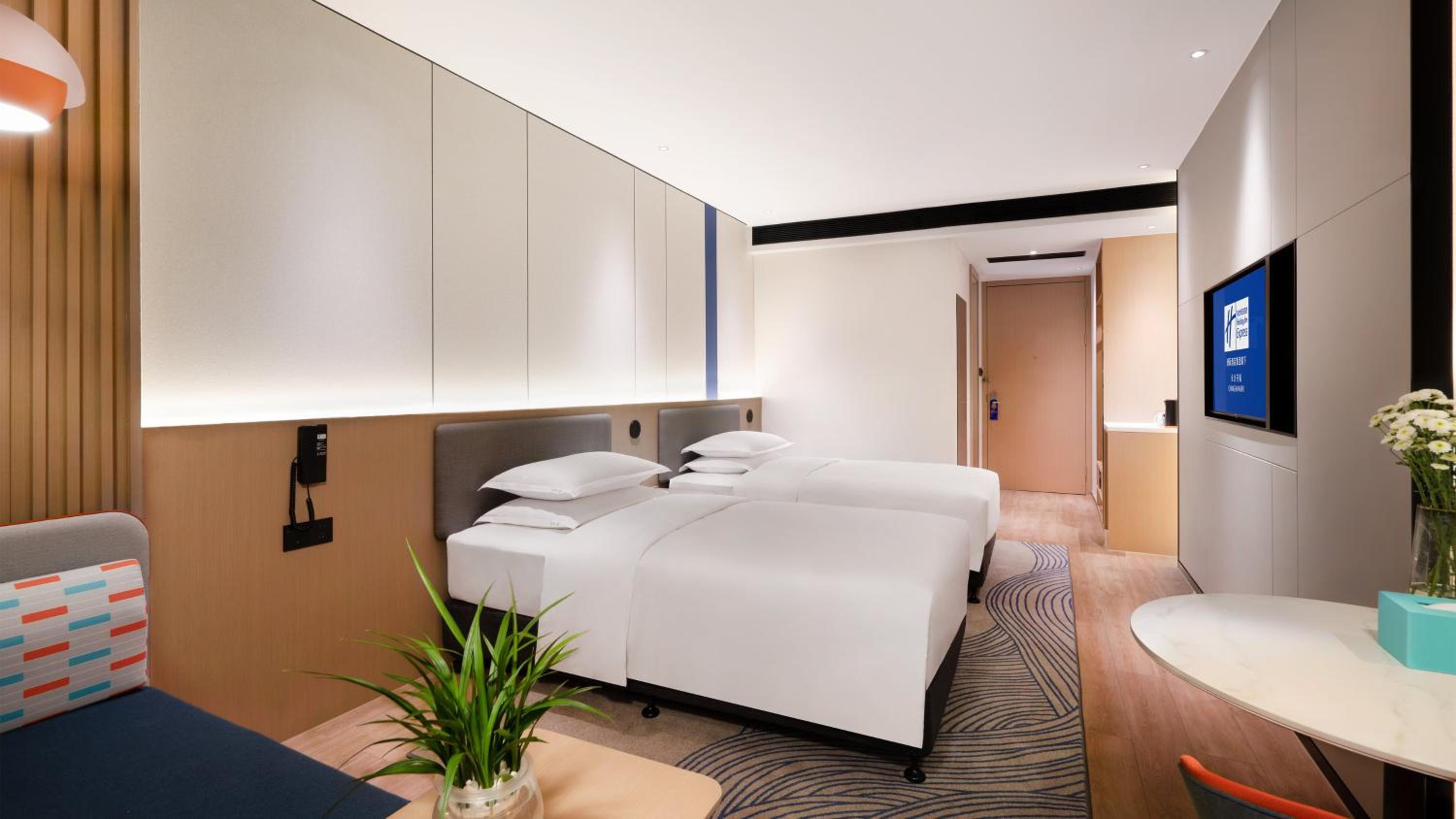 Standard Twin Room - Photo 5