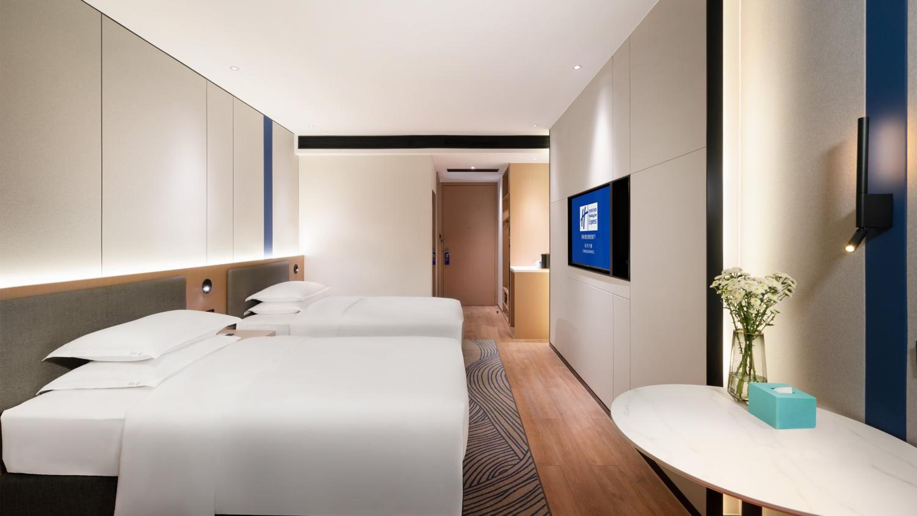 Standard Twin Room - Photo 2