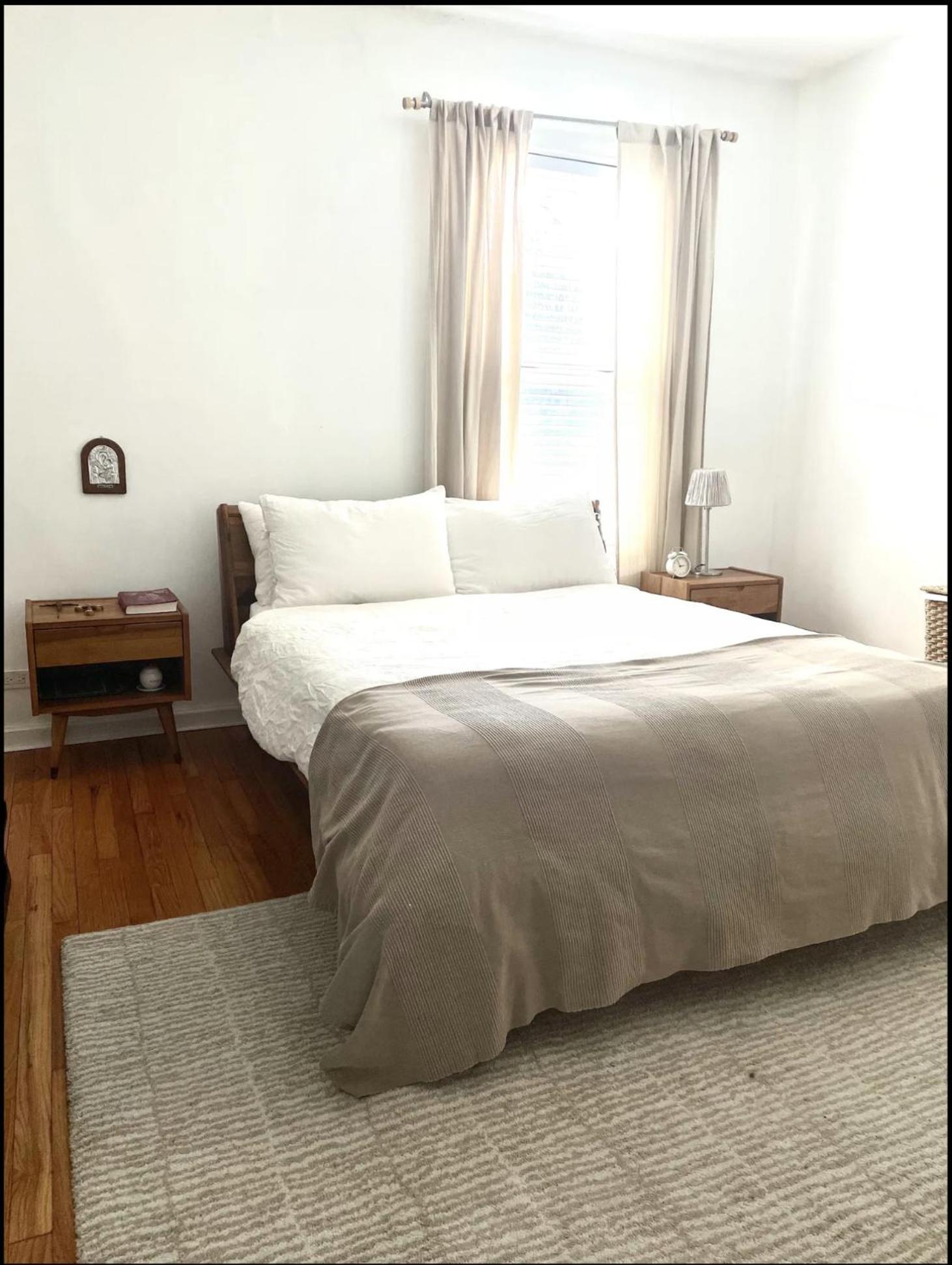 Three-Bedroom Apartment photo 2