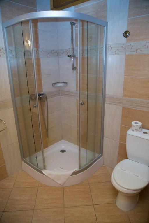 Double Room - Photo 5