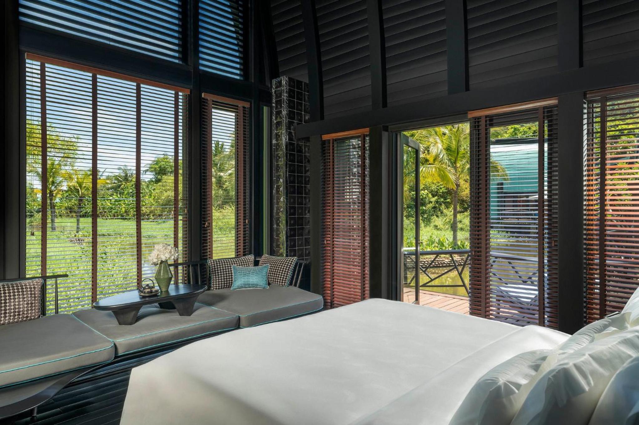 One-Bedroom Spa Lagoon Villa - Photo 4