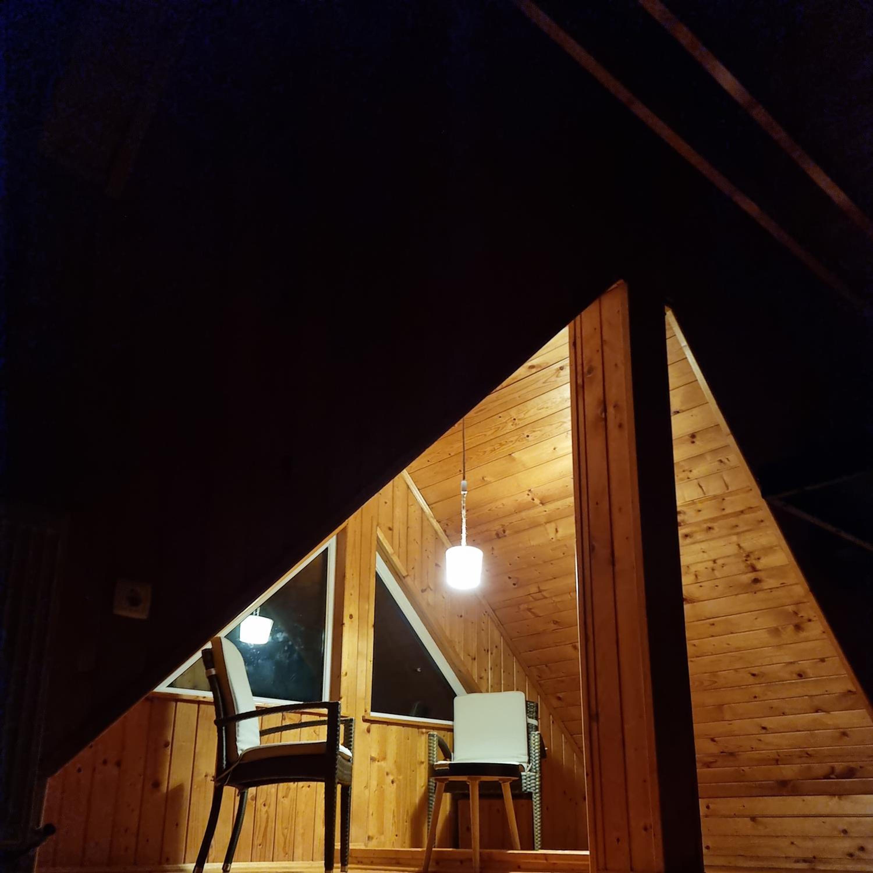 Five-Bedroom House - Photo 37