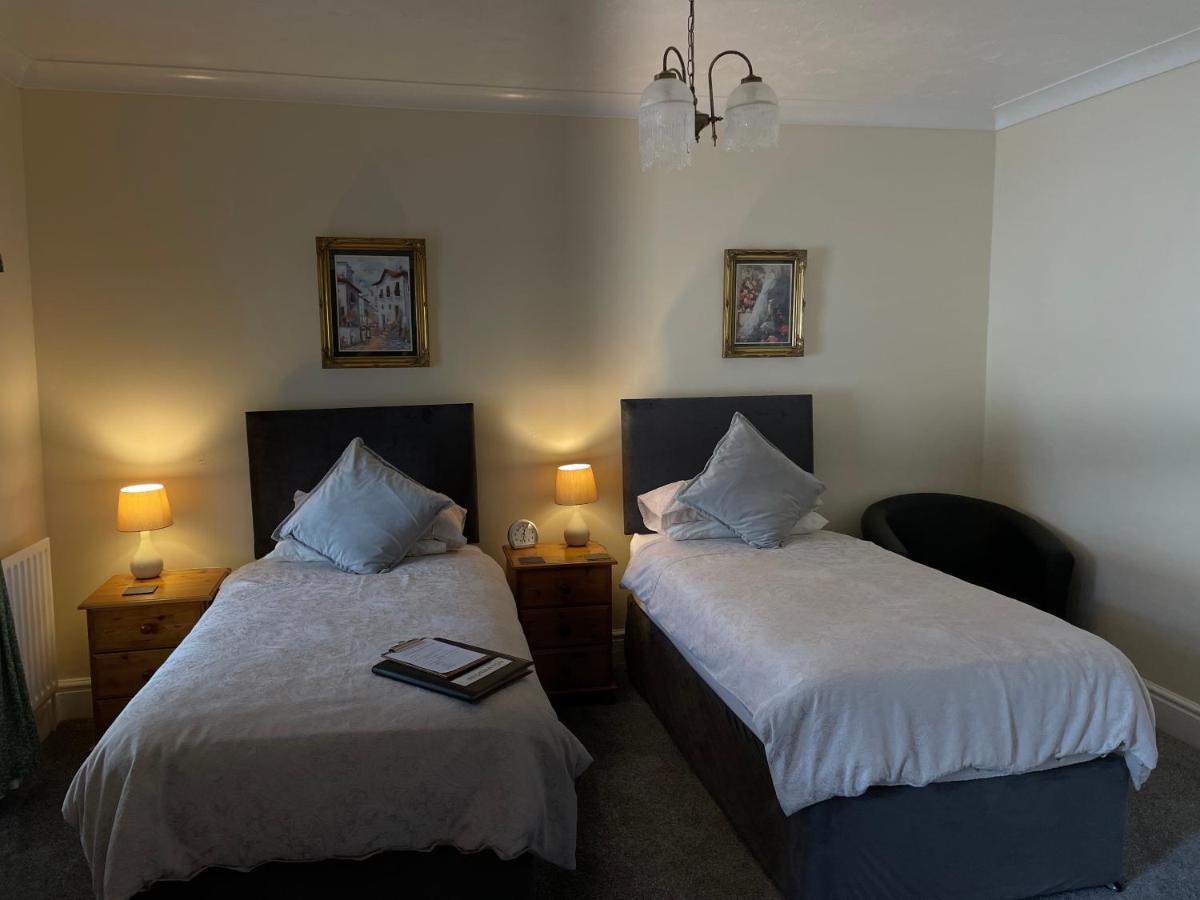 Standard Twin Room photo 2