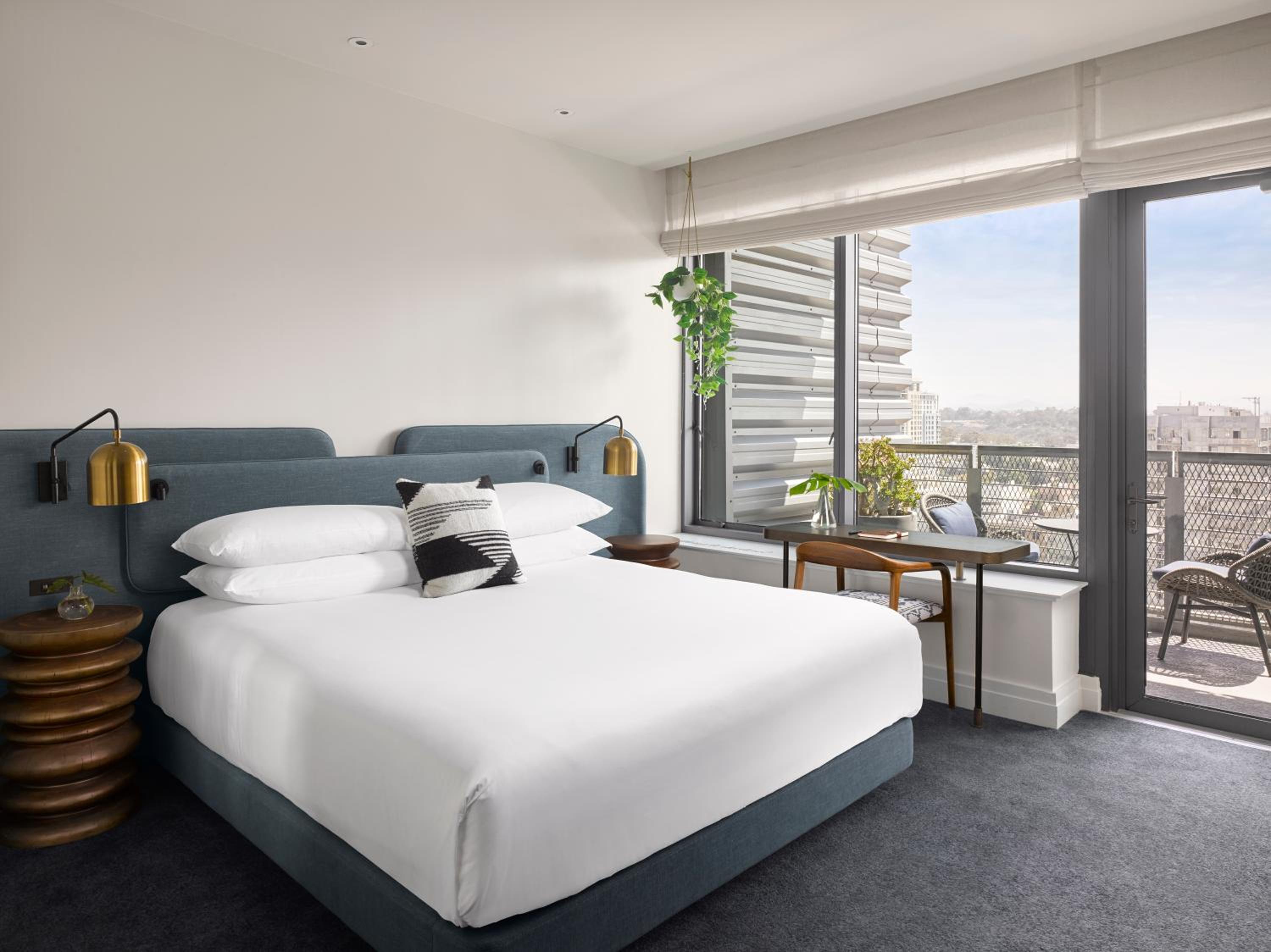 King Room with Balcony - Photo 1
